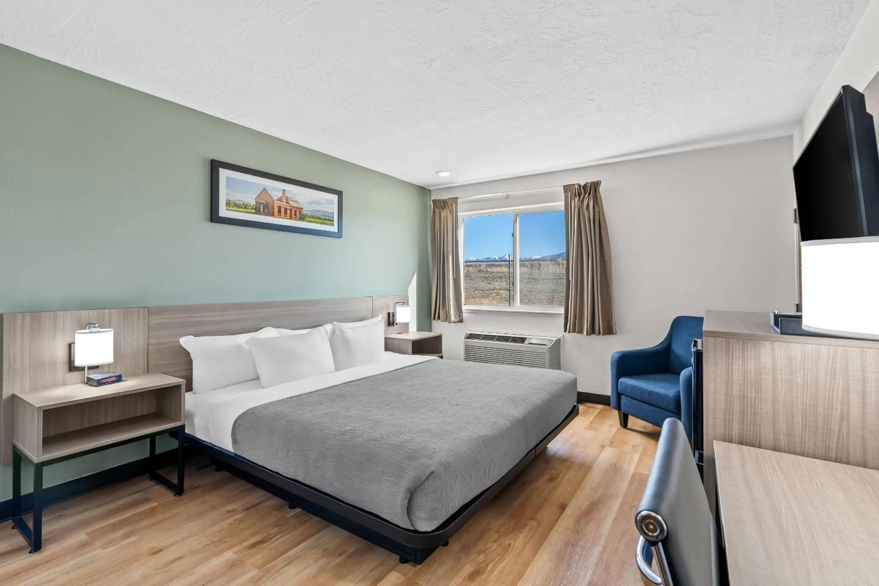 Bedroom, Bed in Quality Inn Beaver I-15