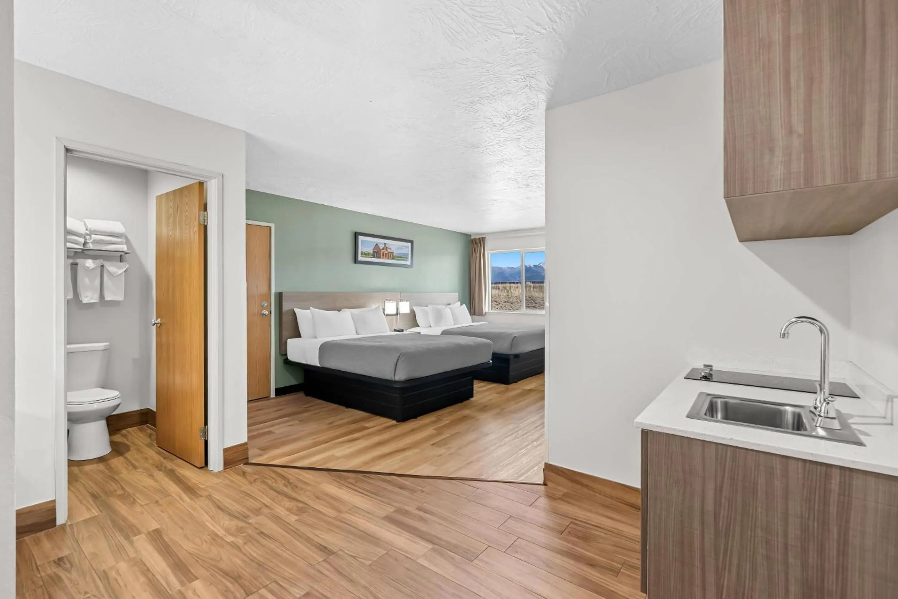 Bedroom, Bed in Quality Inn Beaver I-15