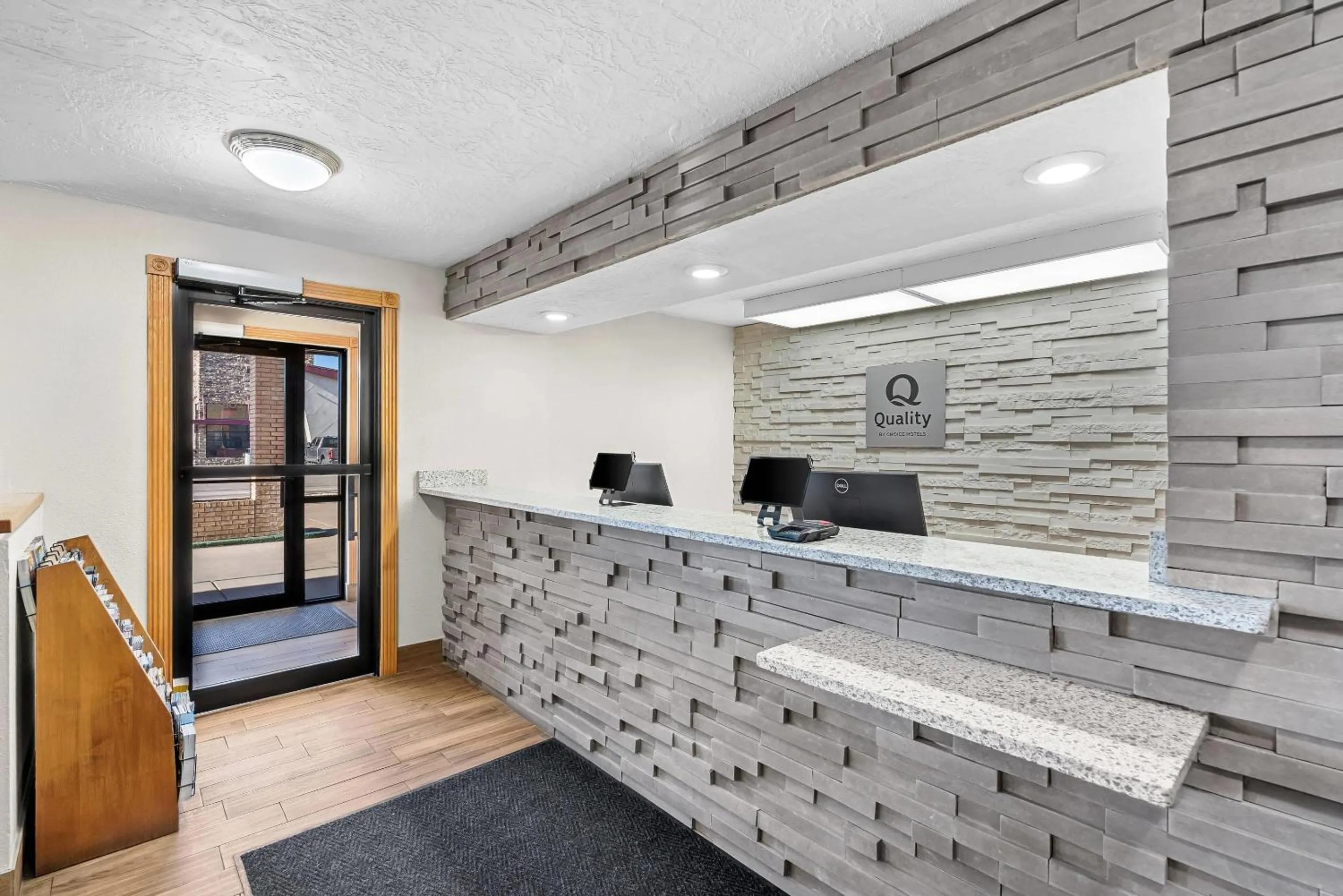Lobby or reception in Quality Inn Beaver I-15