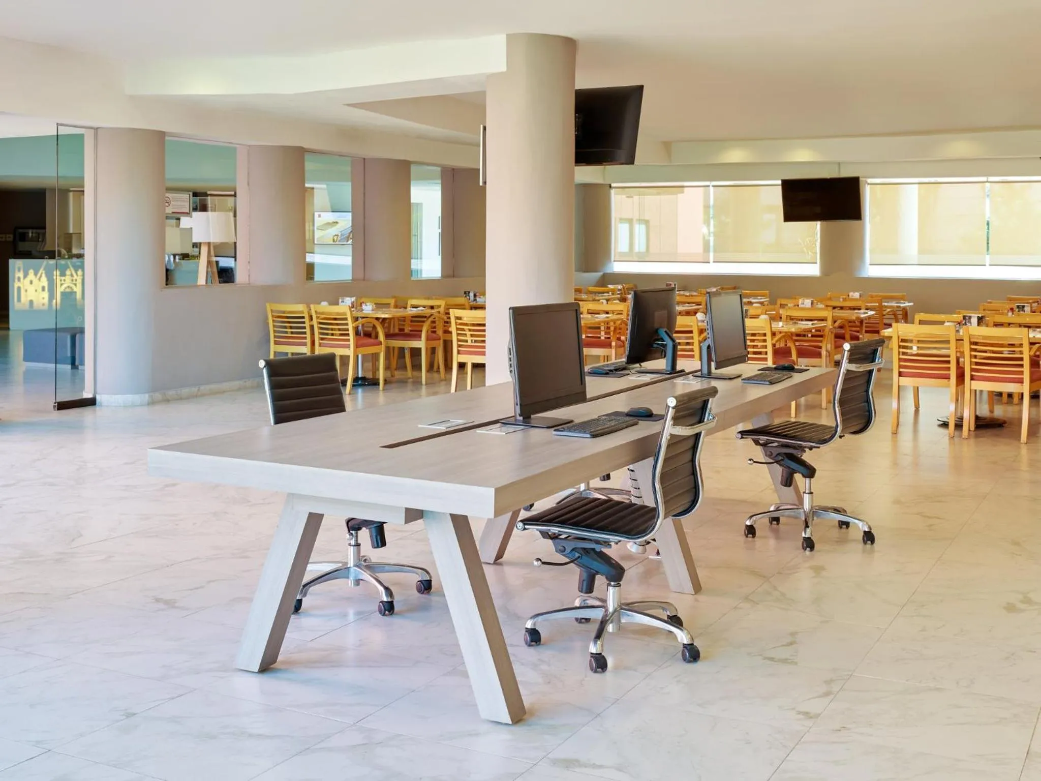 Business facilities in Fiesta Inn Aguascalientes