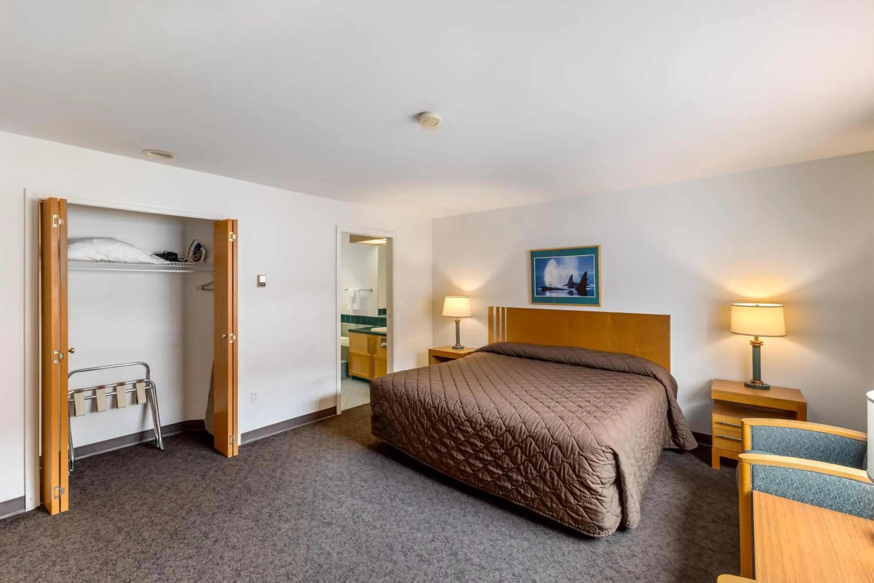 Jacuzzi Annex King Room in Breeze Inn Hotel Jacuzzi Annex King Room in Breeze Inn Hotel