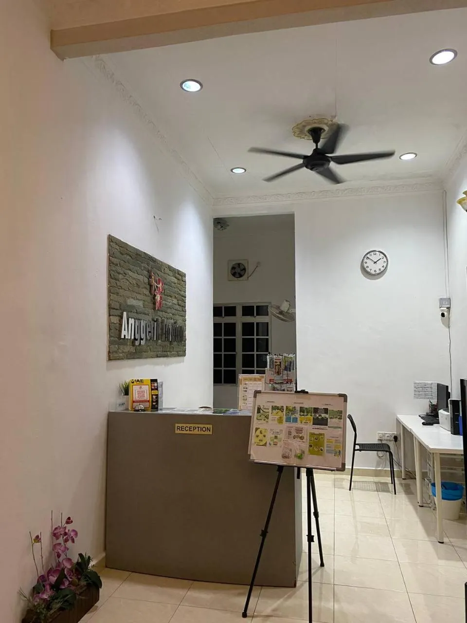 ANGGERIK IMPIAN HOTEL -Best for Travellers at Kuala Berang