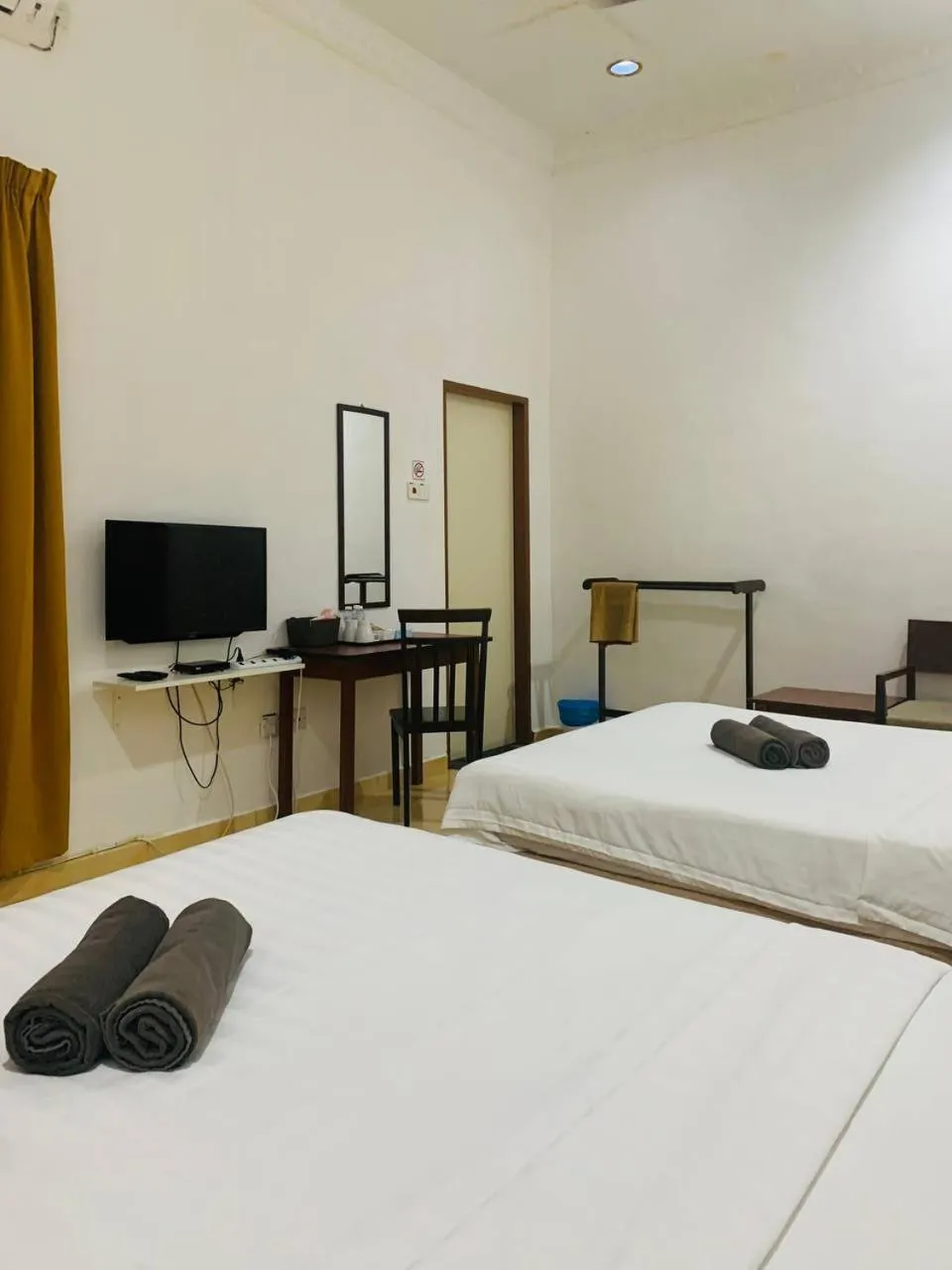 Bed in ANGGERIK IMPIAN HOTEL -Best for Travellers at Kuala Berang
