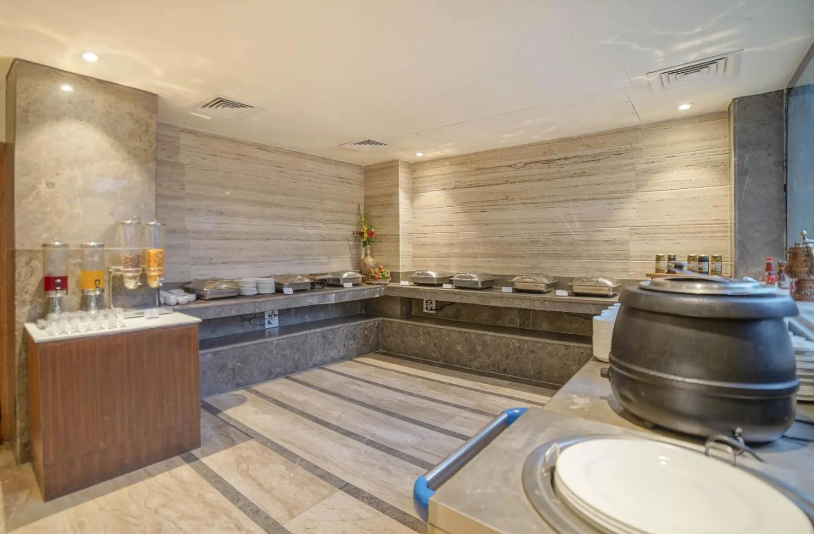 Breakfast in Regenta Central Srinagar, Rajbagh