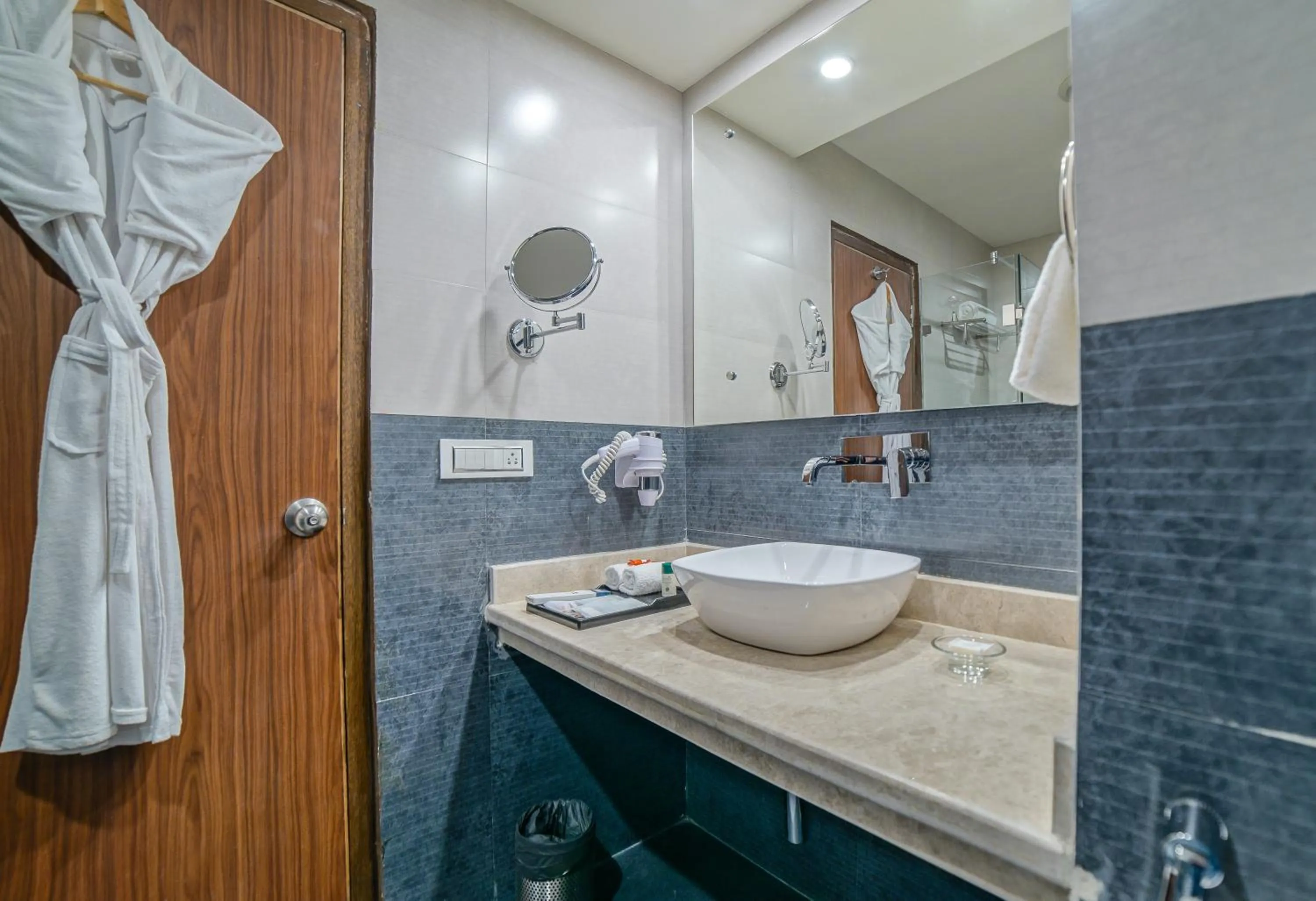 Regenta Central Srinagar, Rajbagh