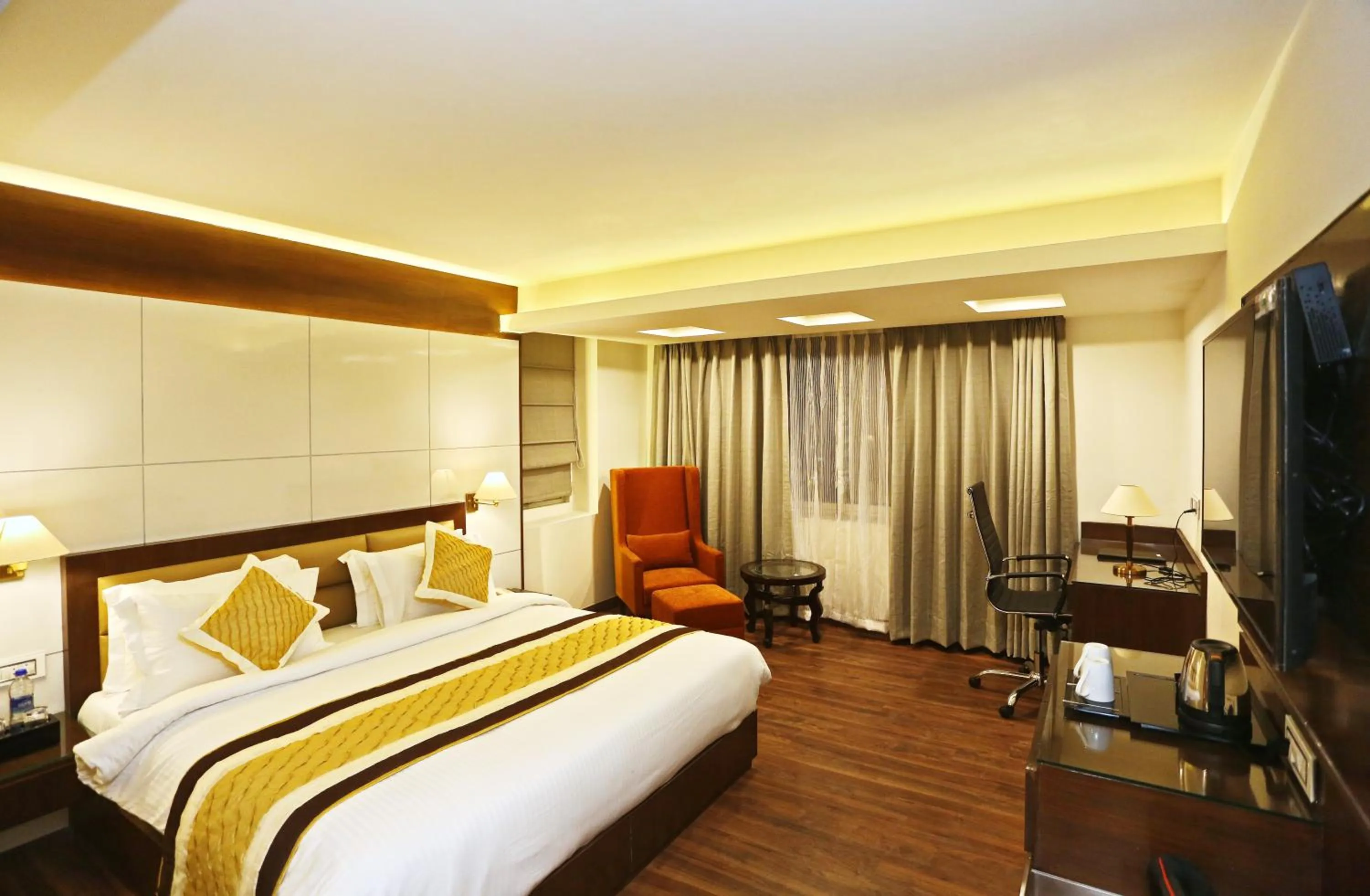 Bed in Regenta Central Srinagar, Rajbagh