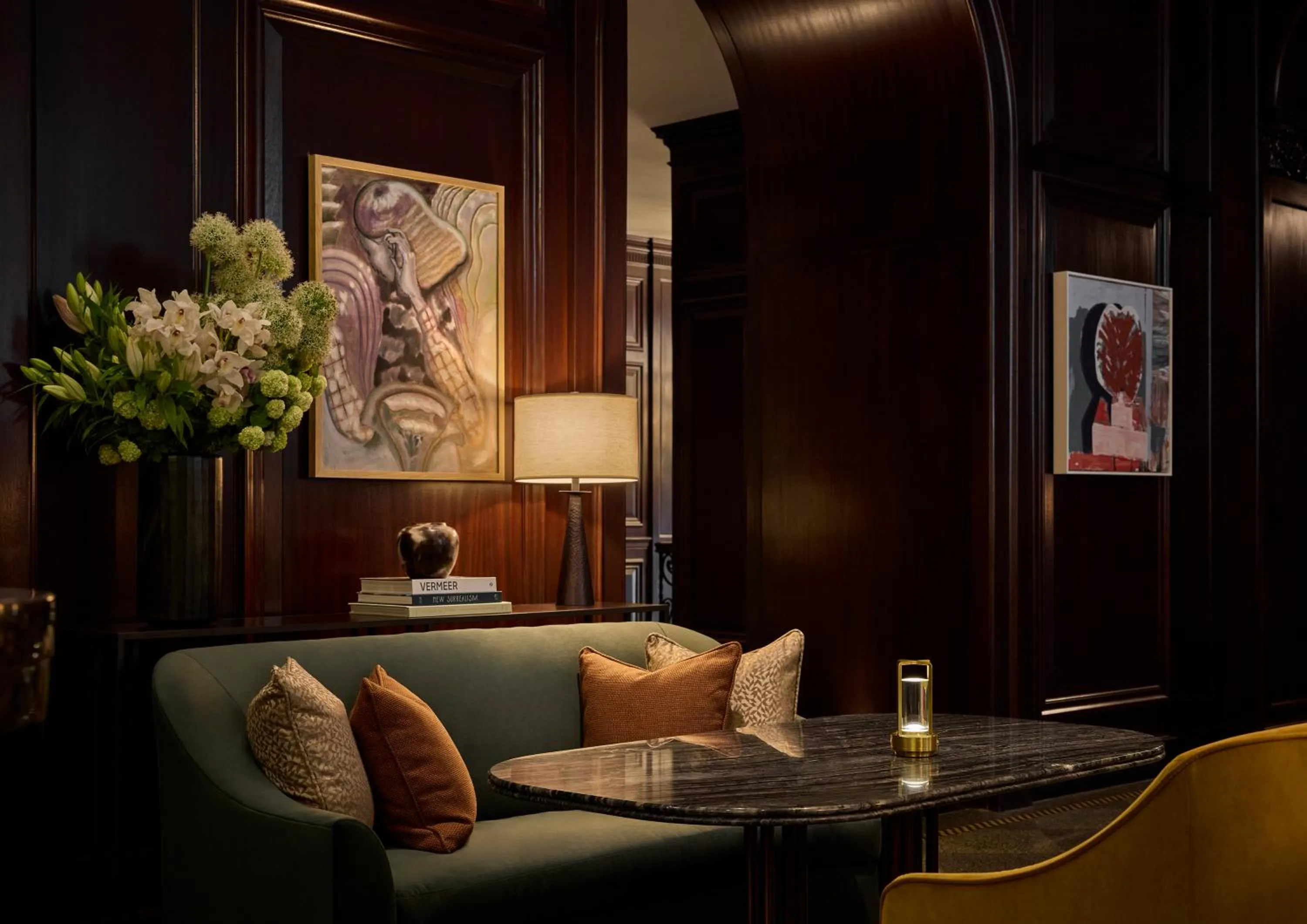 Restaurant/places to eat in Rosewood Hotel Georgia