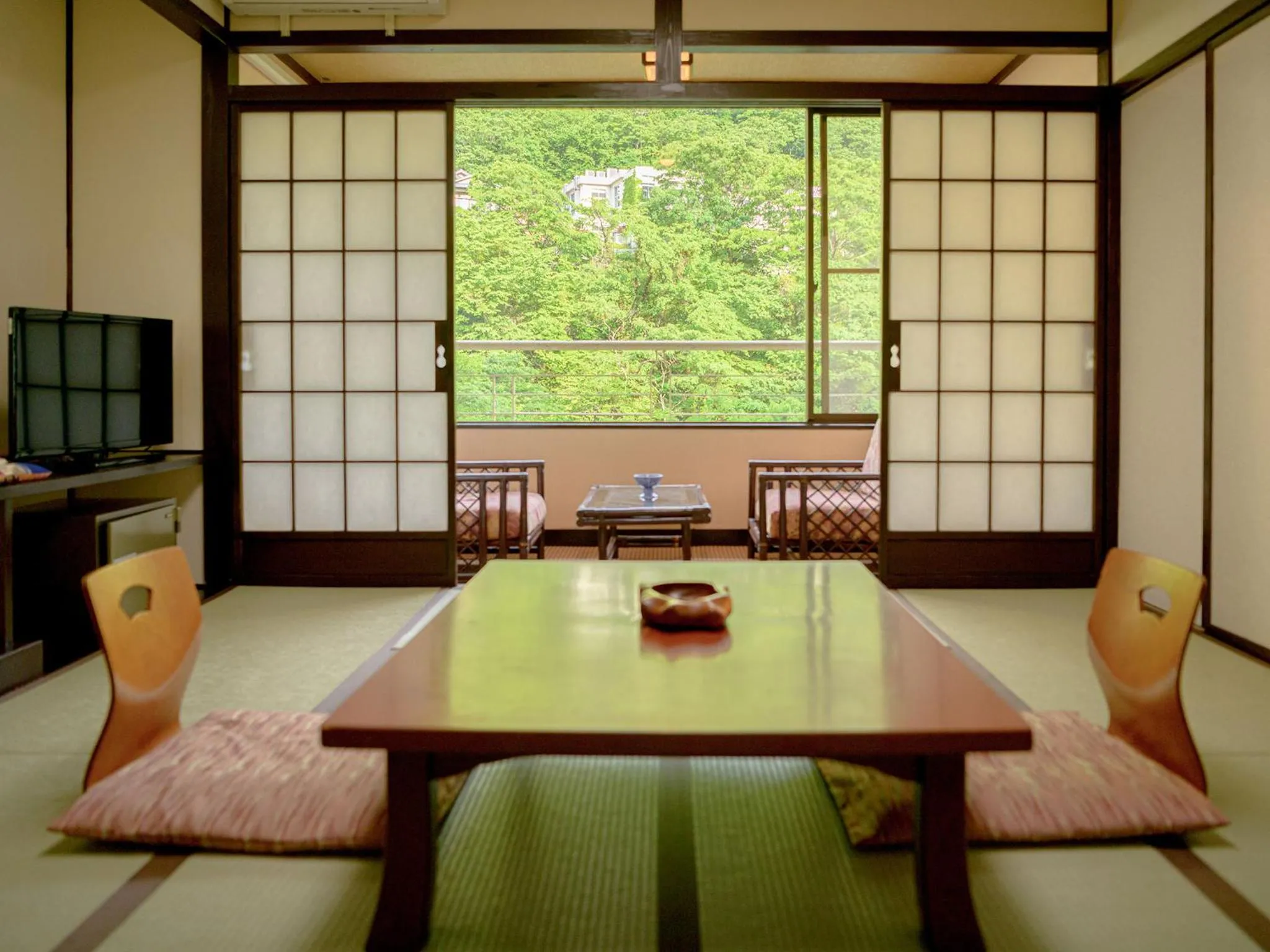 Photo of the whole room in Isshinkan