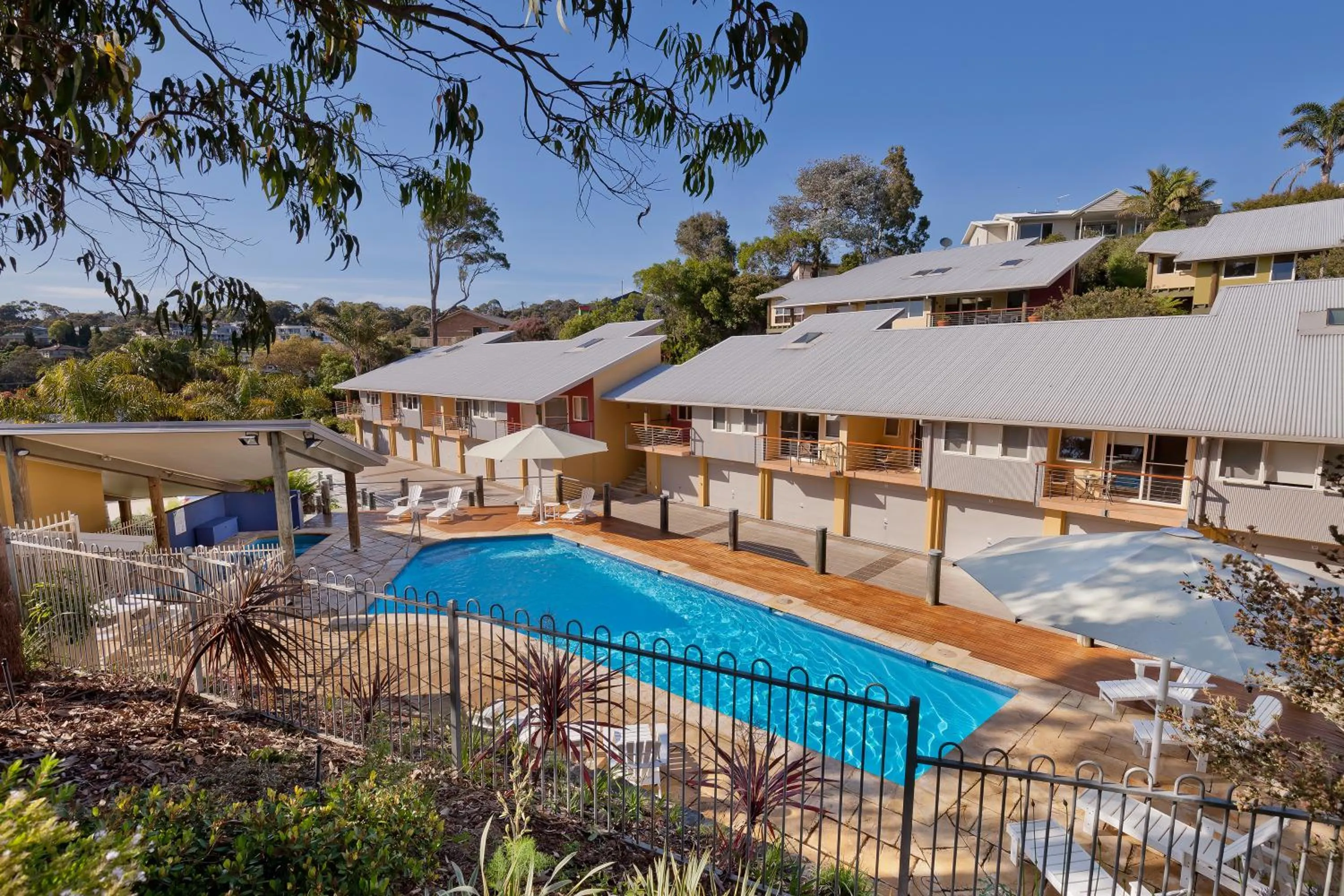 Swimming pool in Tathra Beach House Holiday Apartments