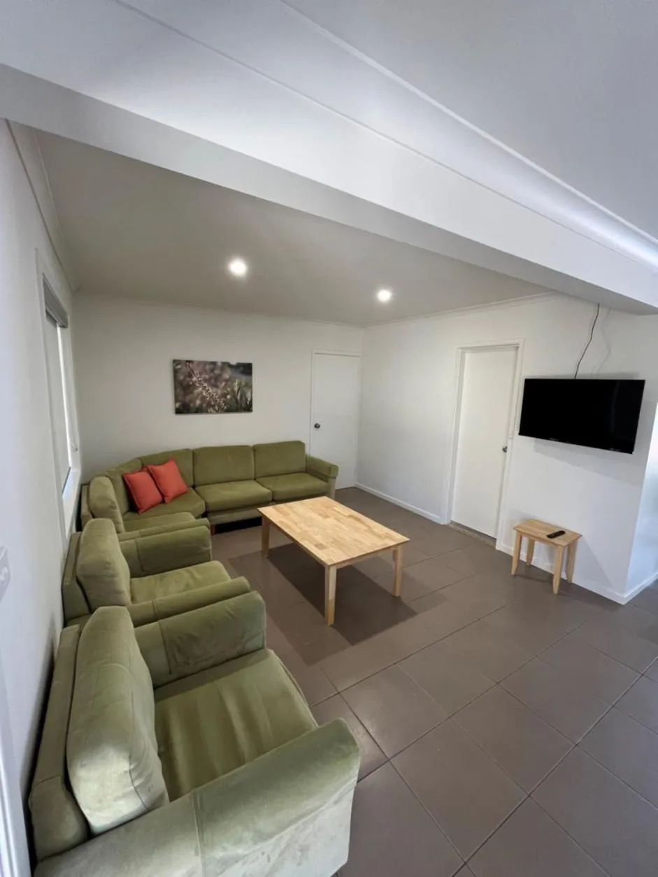TV and multimedia in Tathra Beach House Holiday Apartments
