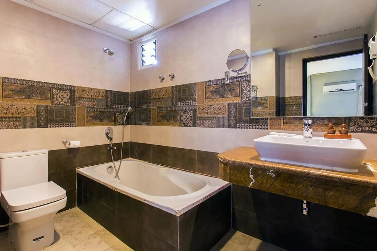 Bathroom in Teeka Resort Suites & Spa