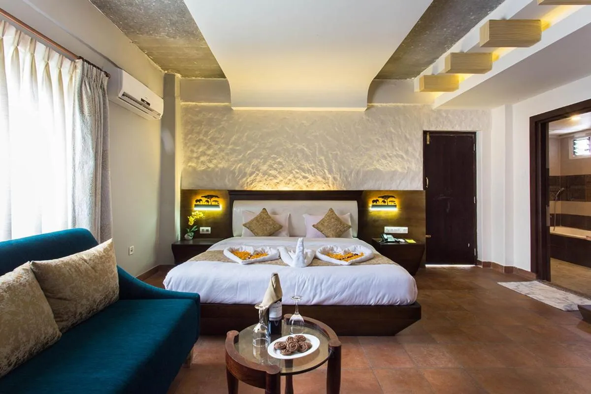 Bed in Teeka Resort Suites & Spa