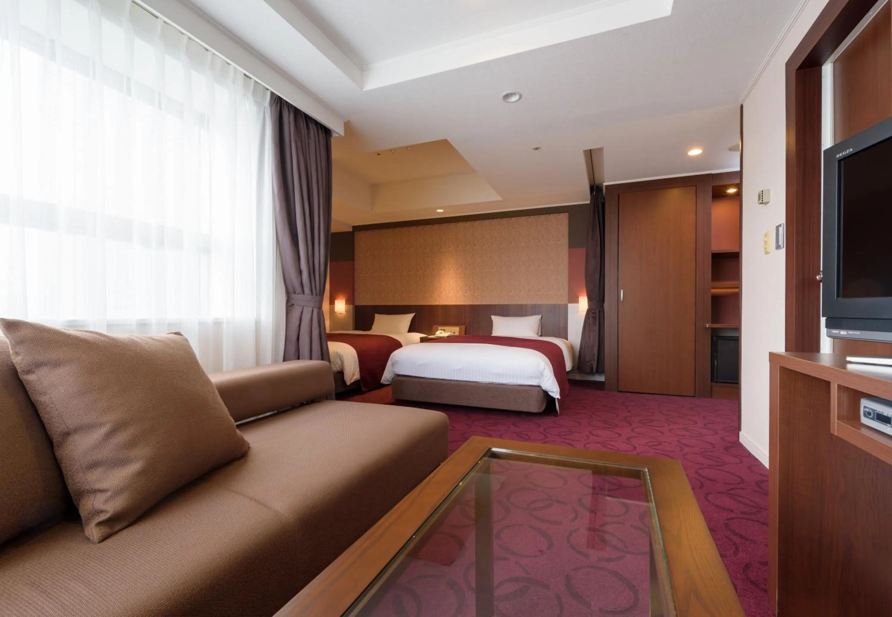 Bed in Kokusai 21 International Hotel