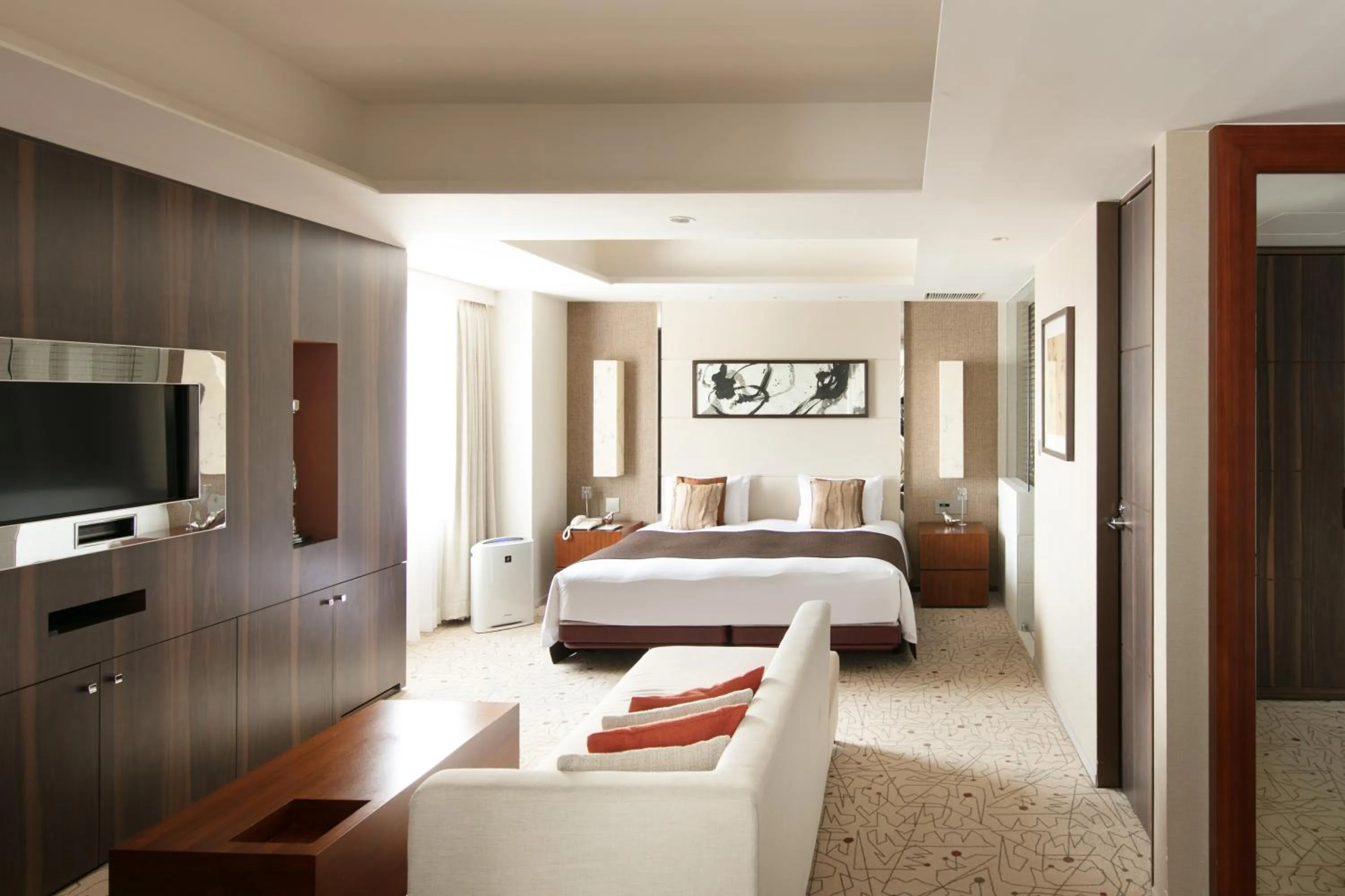 Bed in Kokusai 21 International Hotel