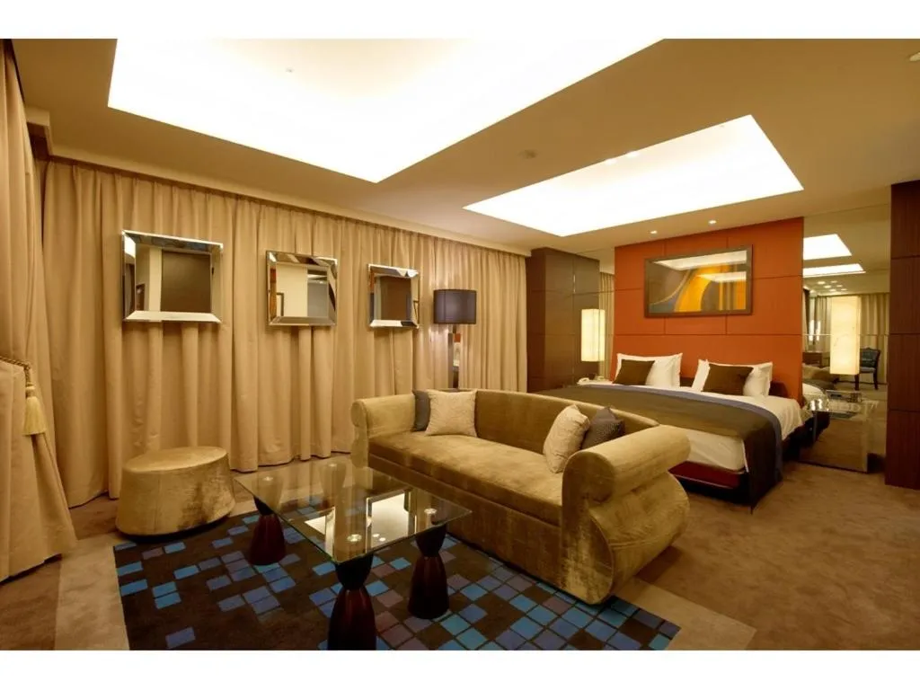 Bed in Kokusai 21 International Hotel