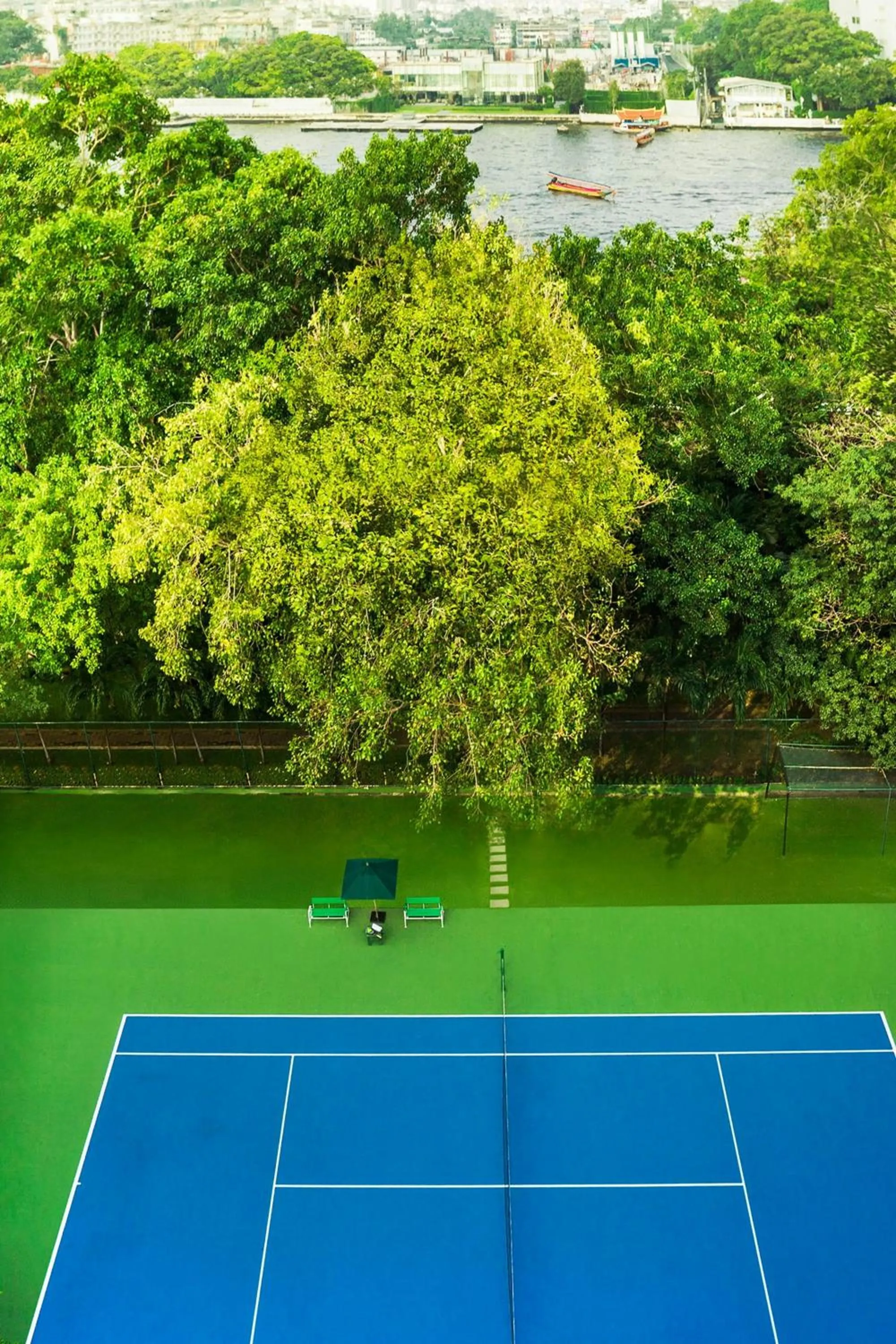 Tennis court in Royal Orchid Sheraton Riverside Hotel Bangkok