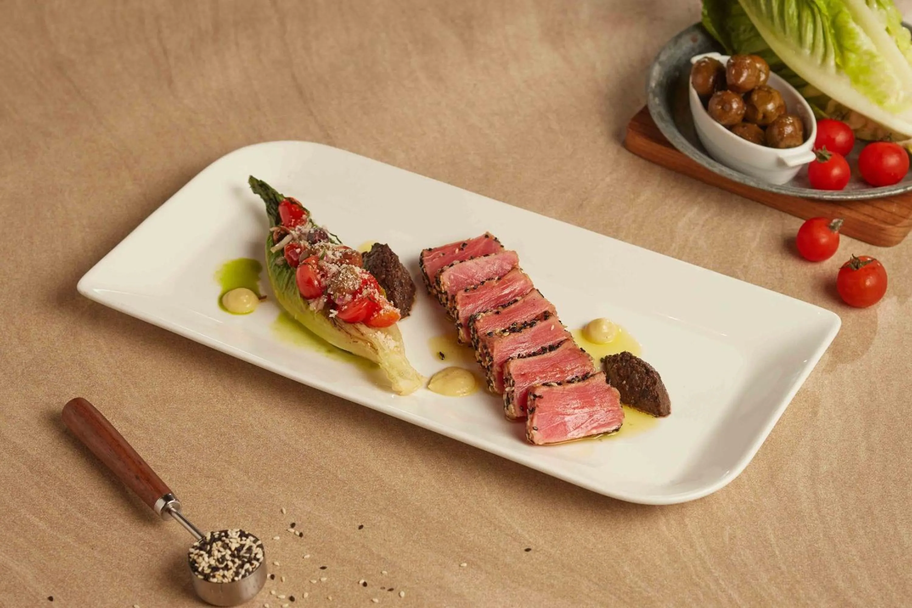 Restaurant/places to eat in Royal Orchid Sheraton Riverside Hotel Bangkok