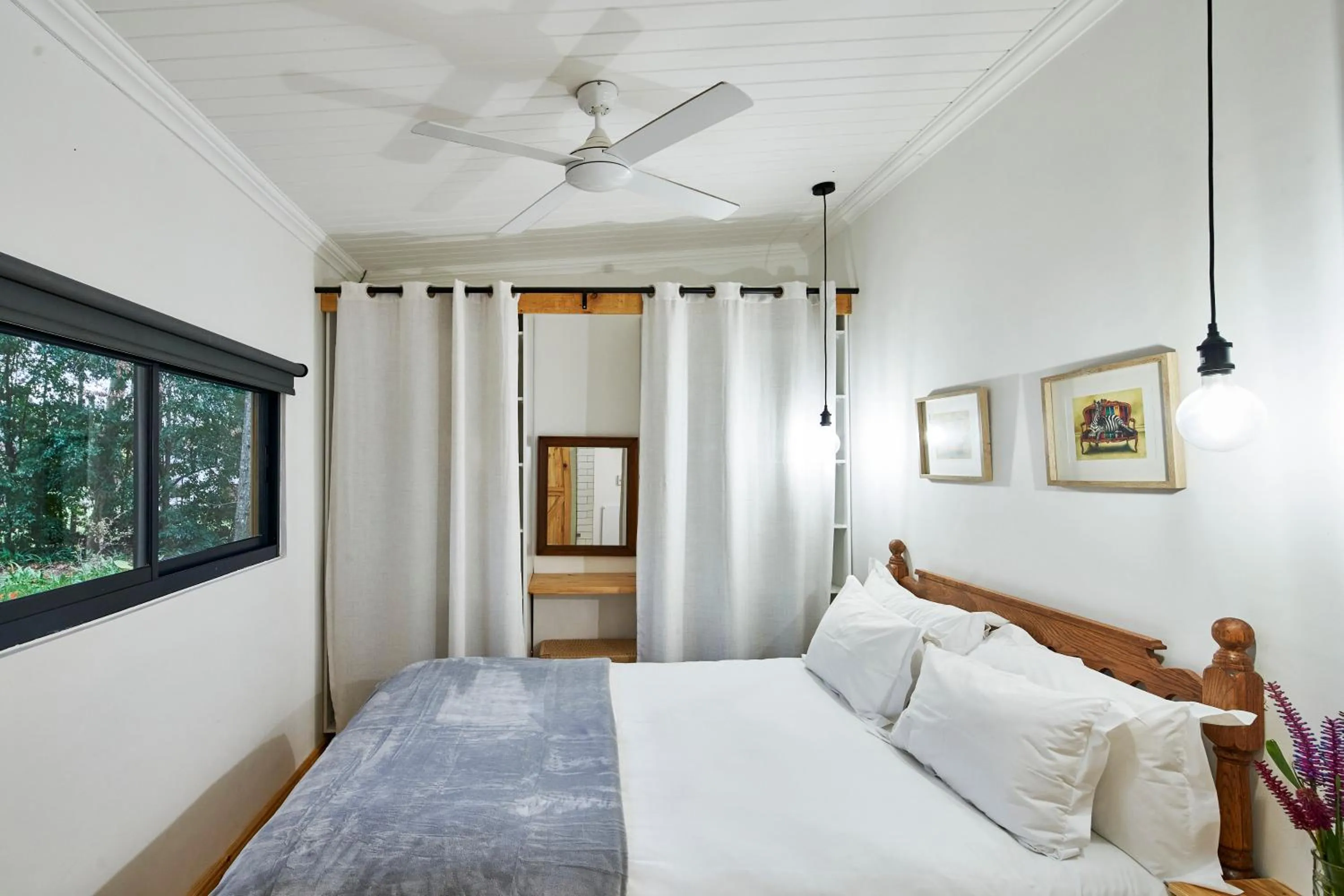 Bedroom, Bed in Languedoc