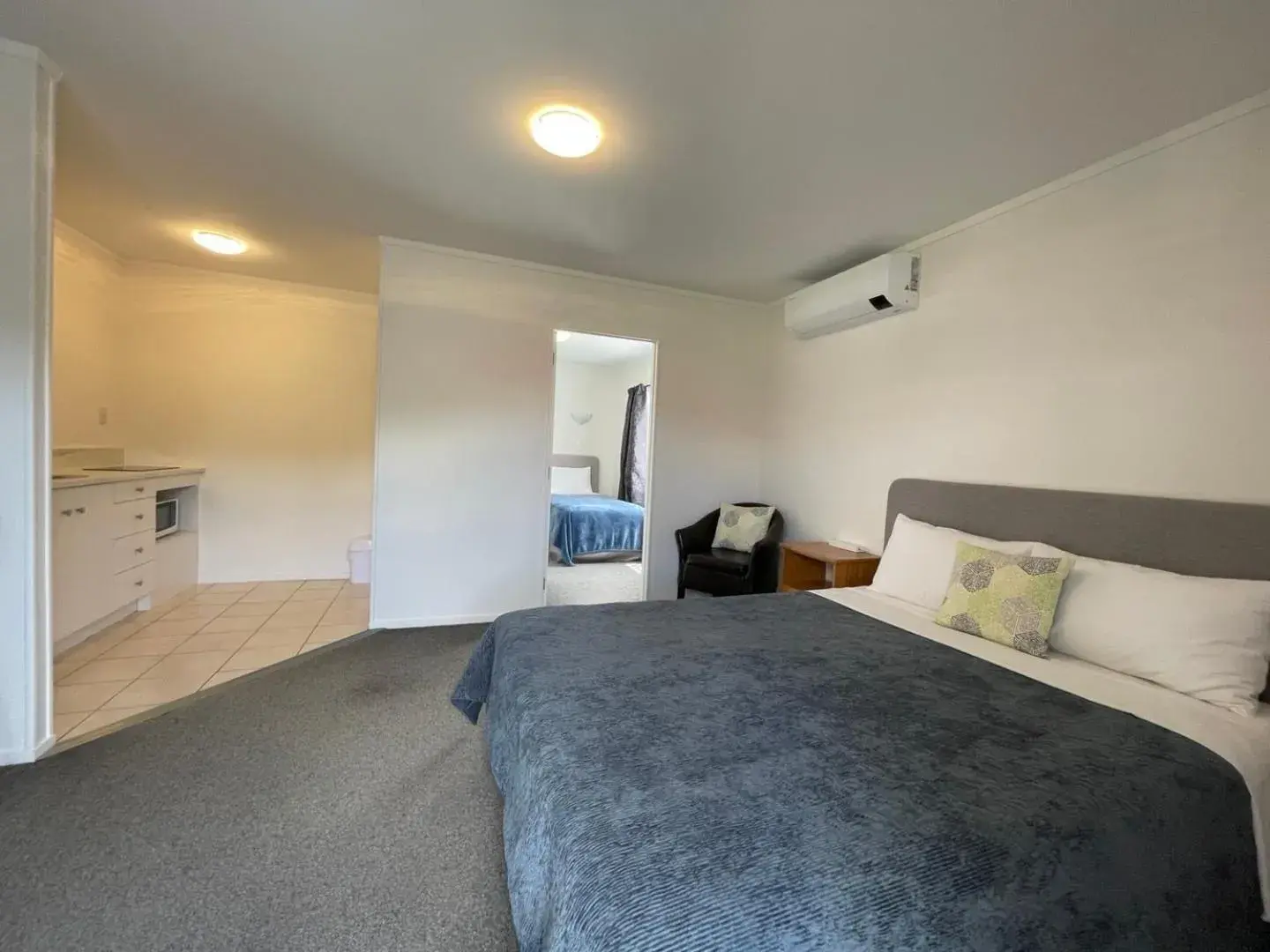 One-Bedroom Apartment in Cherry Court Motor Lodge One-Bedroom Apartment in Cherry Court Motor Lodge