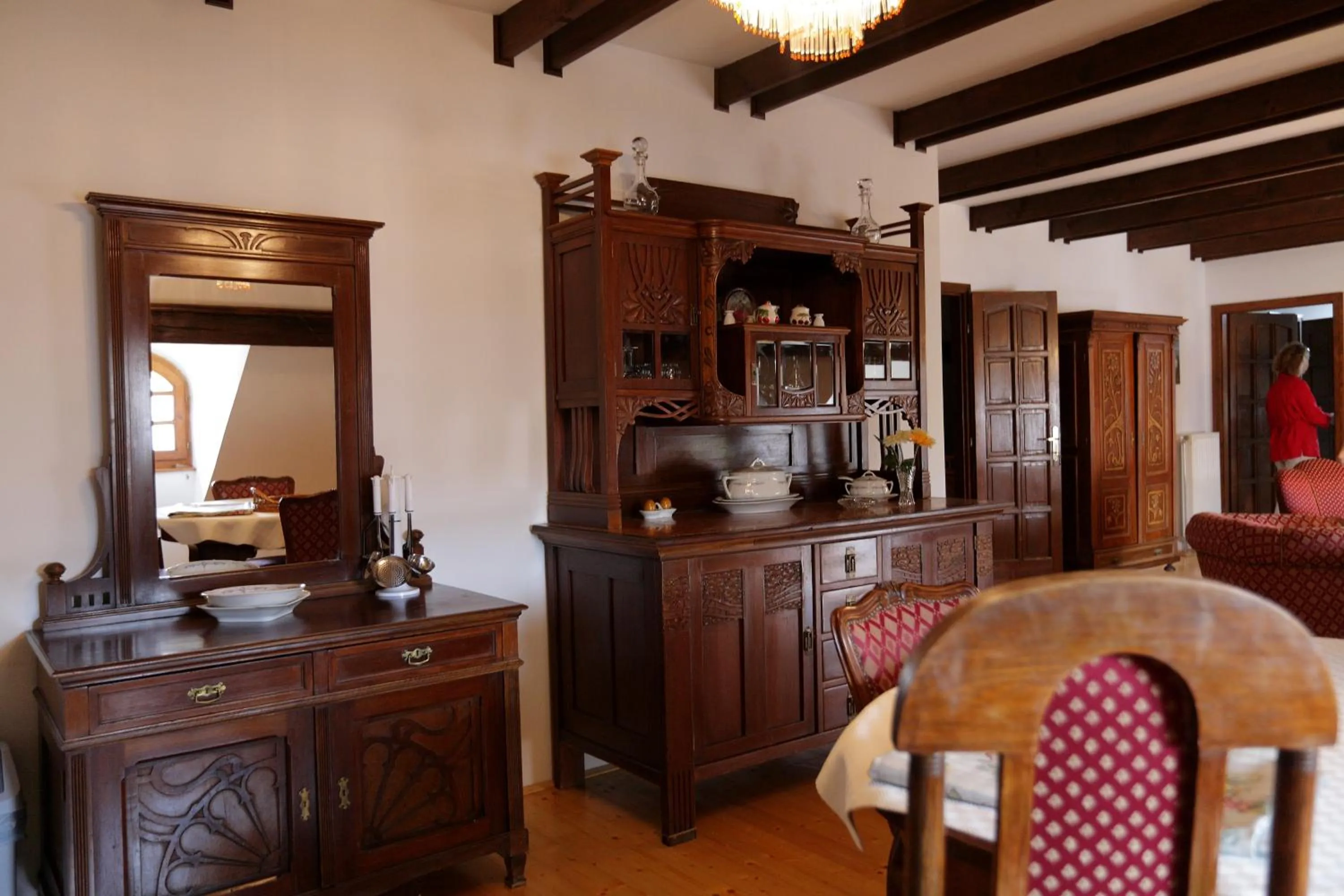 Communal lounge/ TV room in The Houses of History - anno 1830