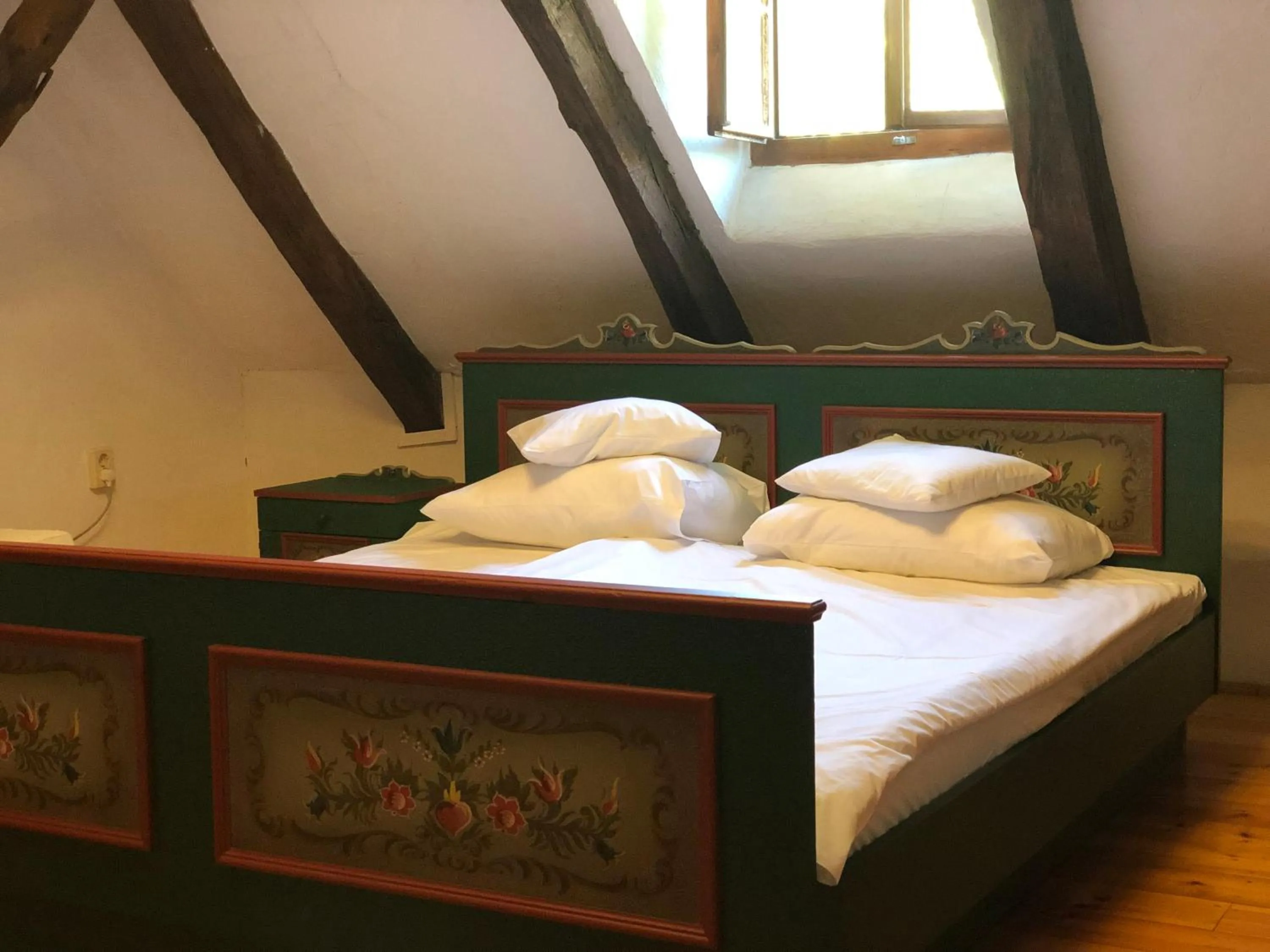 Bed in The Houses of History - anno 1830
