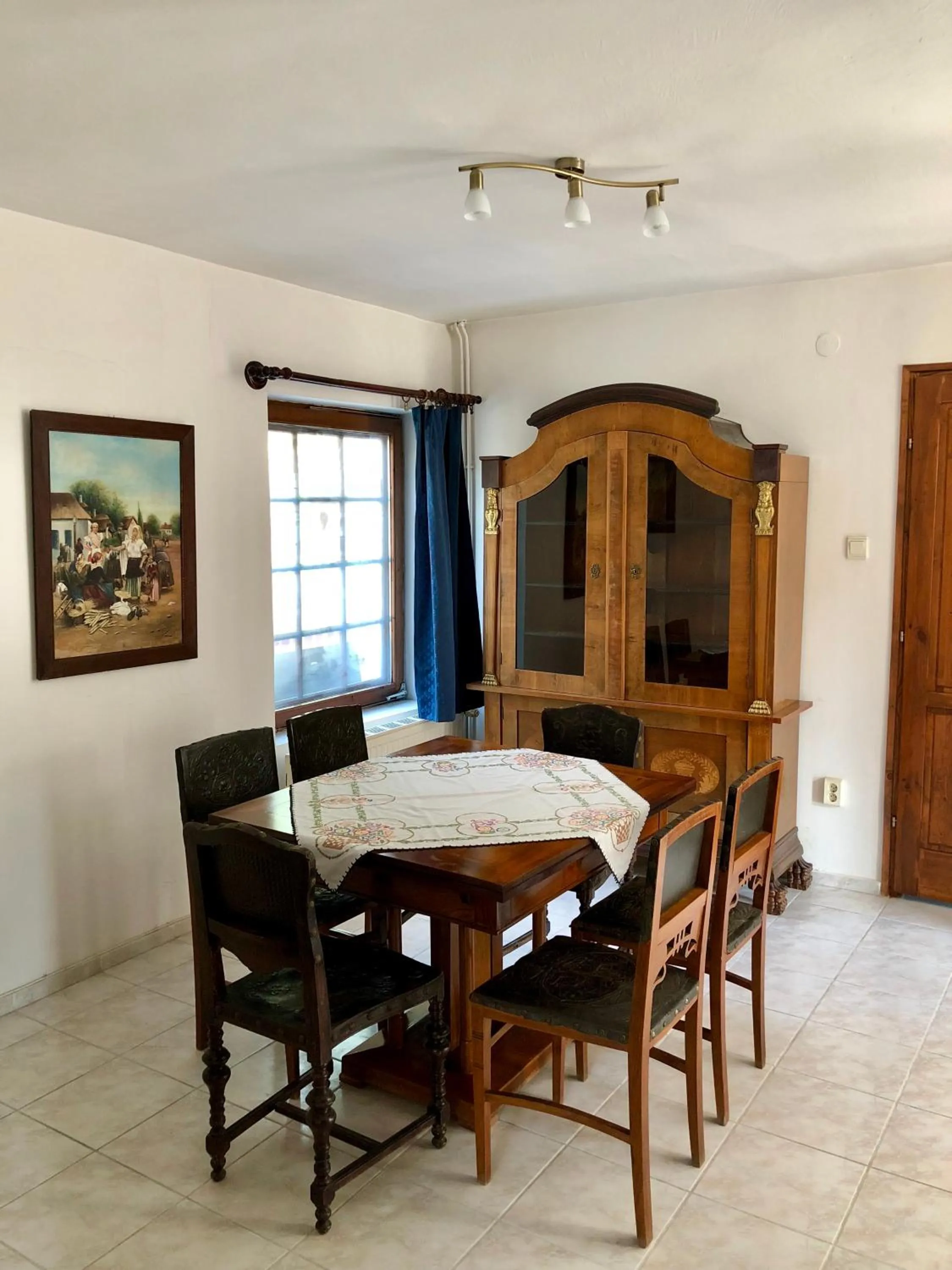 The Houses of History - anno 1830