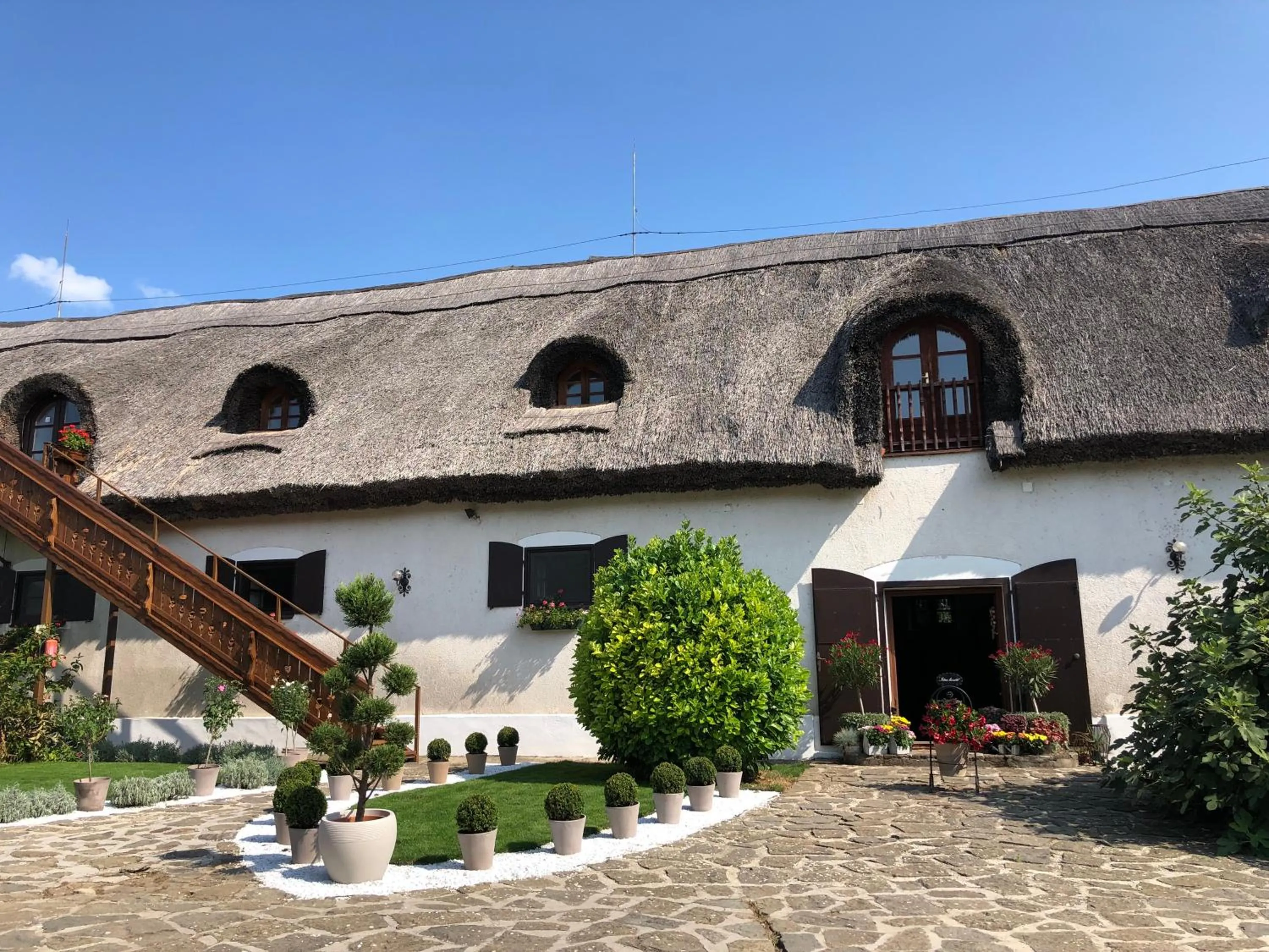 The Houses of History - anno 1830