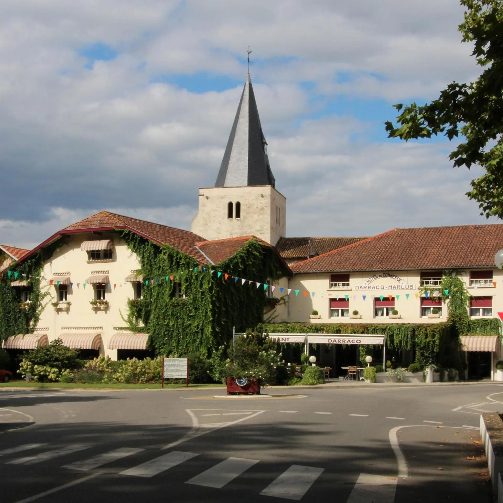 Restaurant/places to eat in Ranch Bignaou