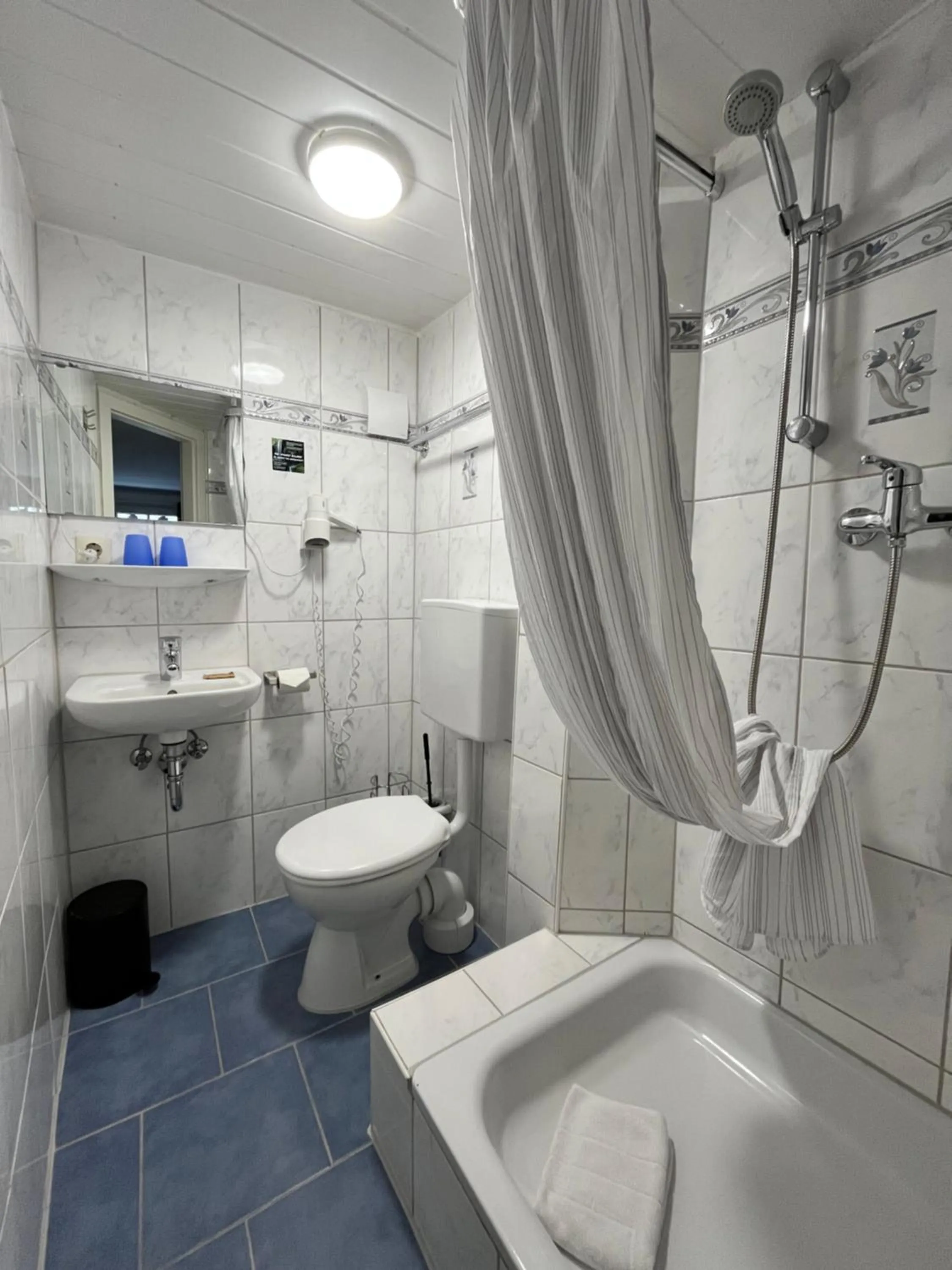 Bathroom in Gästehaus AM HAFEN