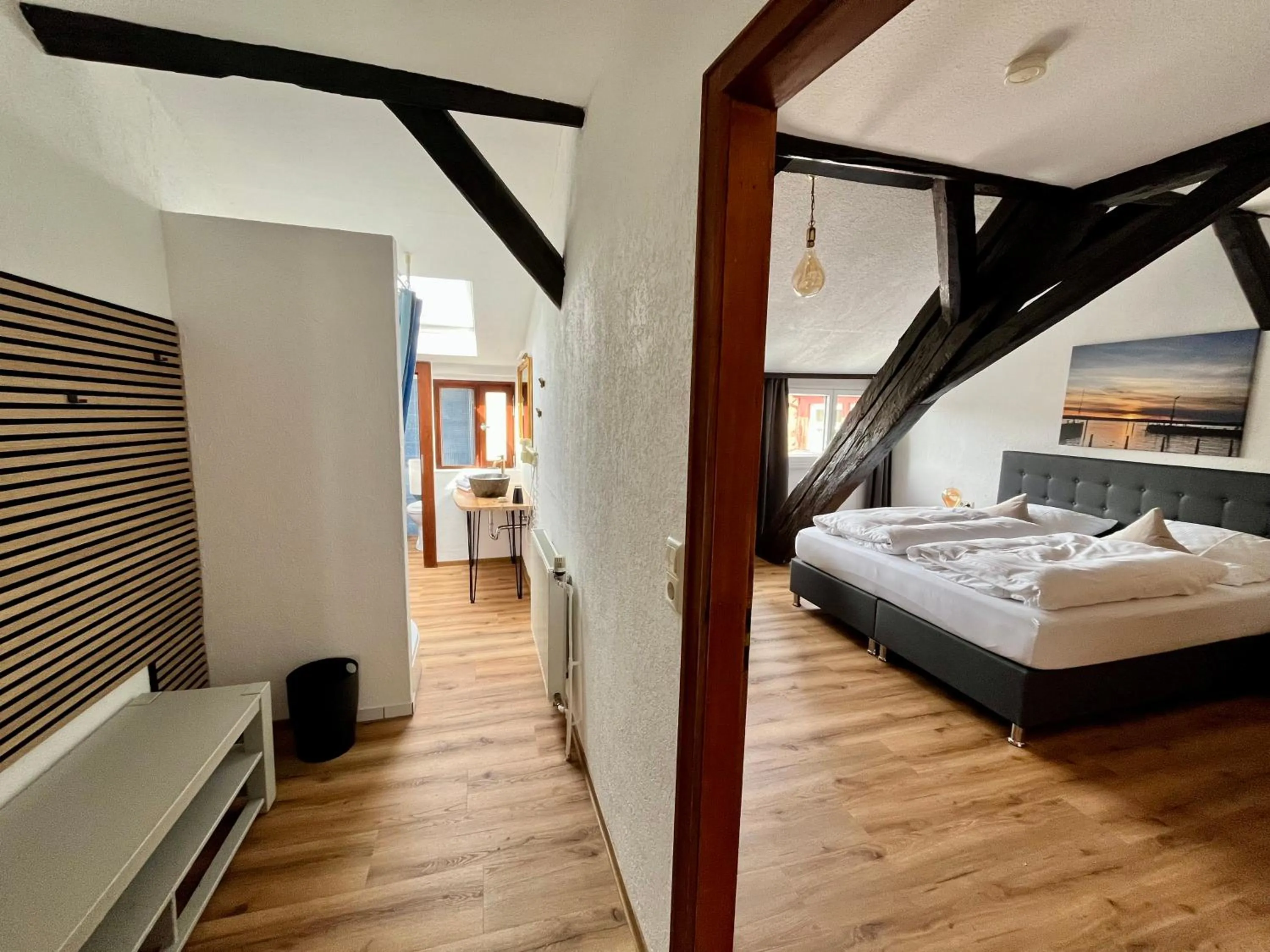 Photo of the whole room, Bed in Gästehaus AM HAFEN