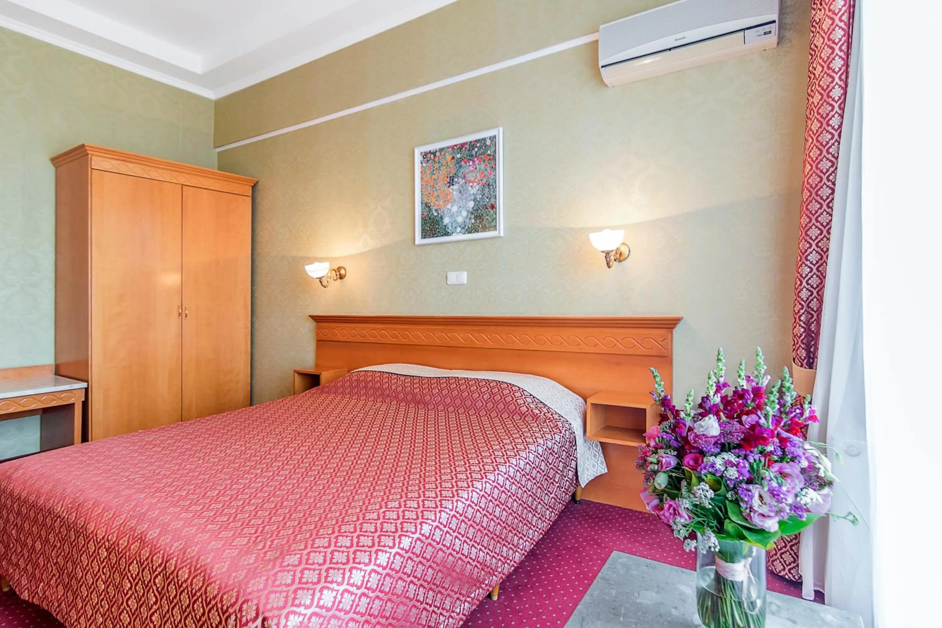 Photo of the whole room, Bed in Ukraine Hotel