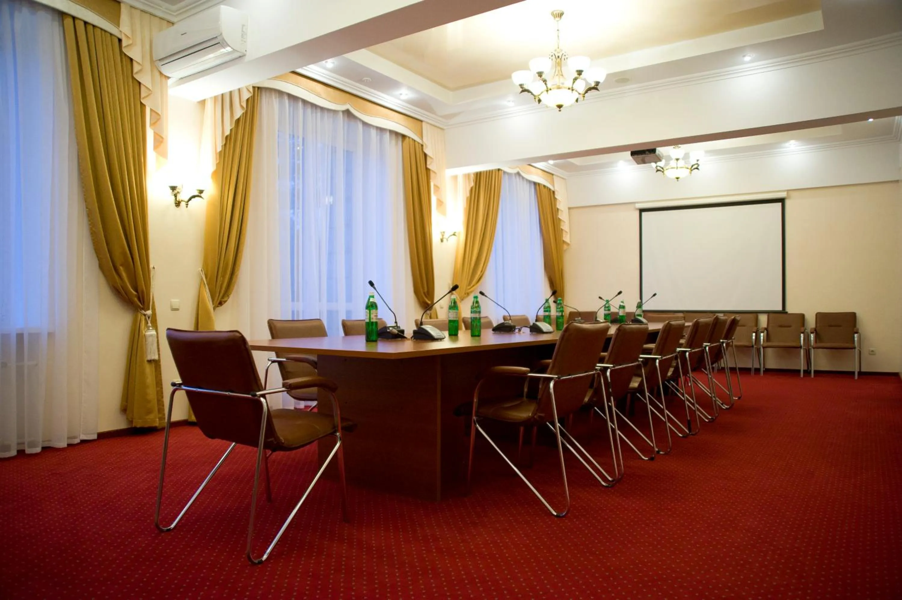 Business facilities in Ukraine Hotel