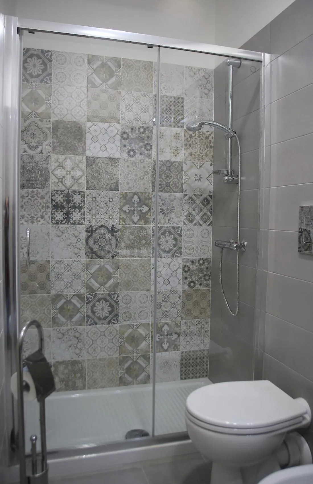 Bathroom in Mantegna Rooms