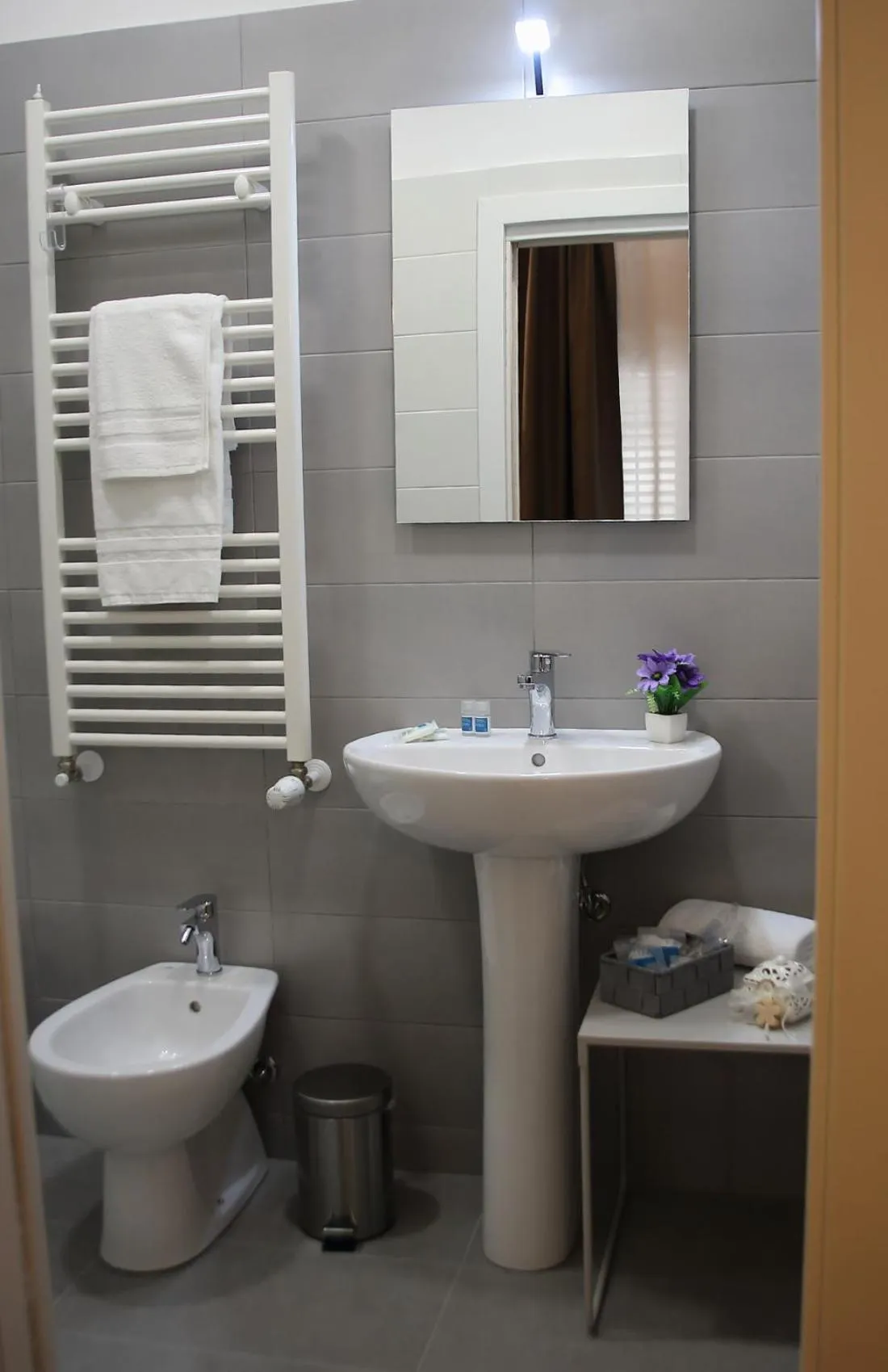 Bathroom in Mantegna Rooms