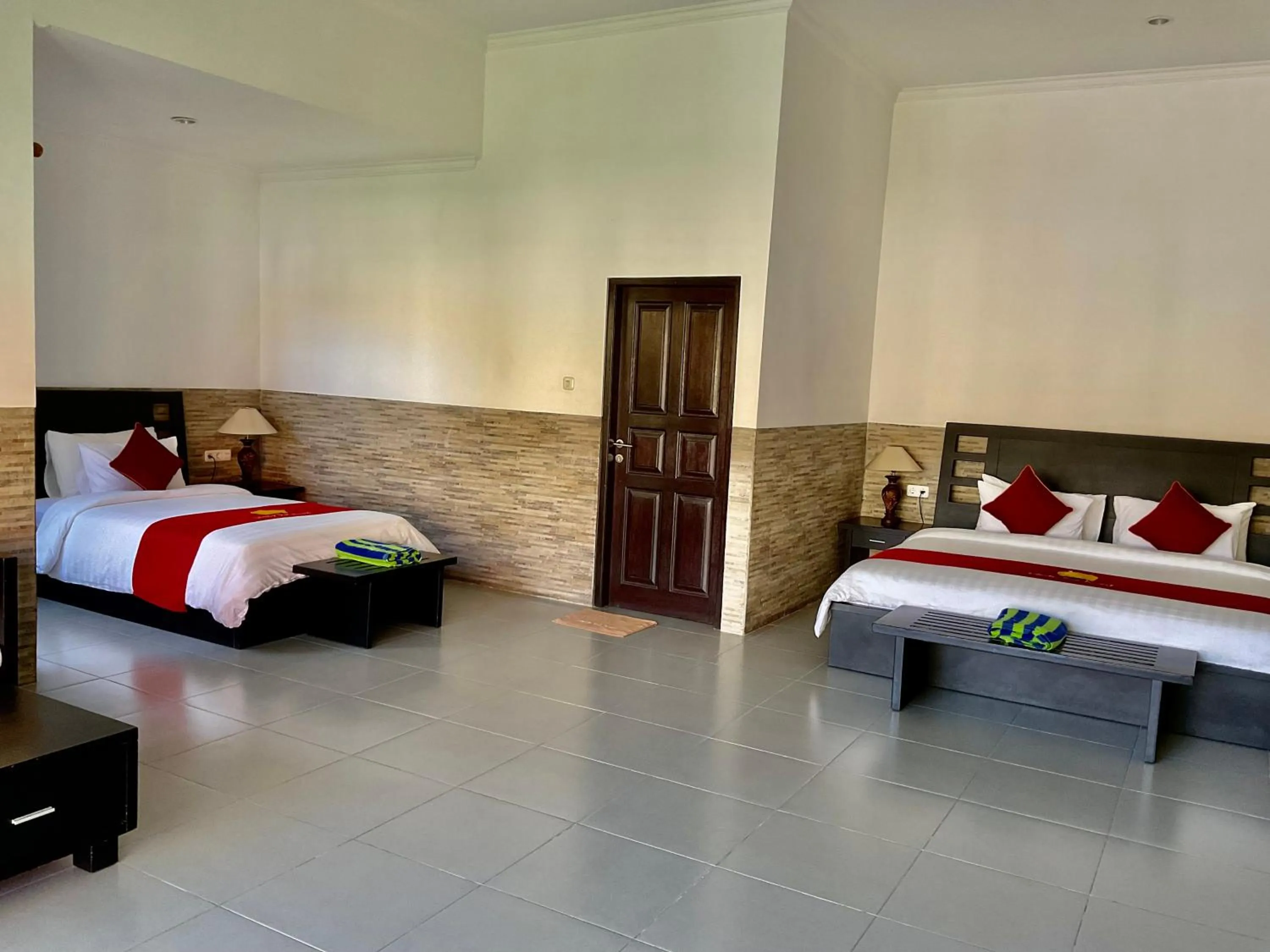 Bed in Liberty Dive Resort