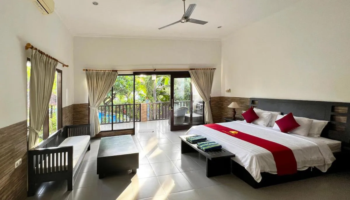 Bedroom, Bed in Liberty Dive Resort