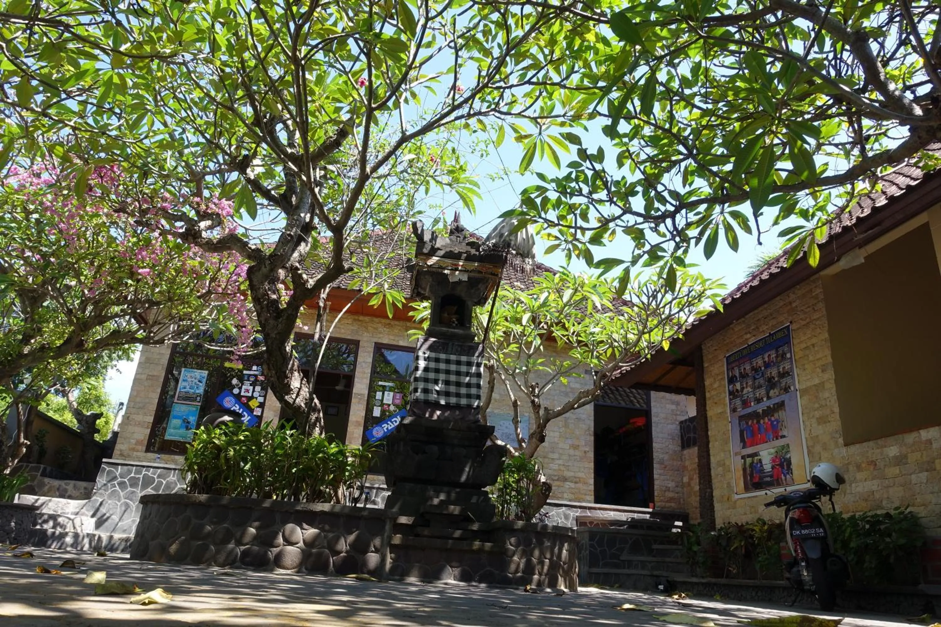 Day in Liberty Dive Resort