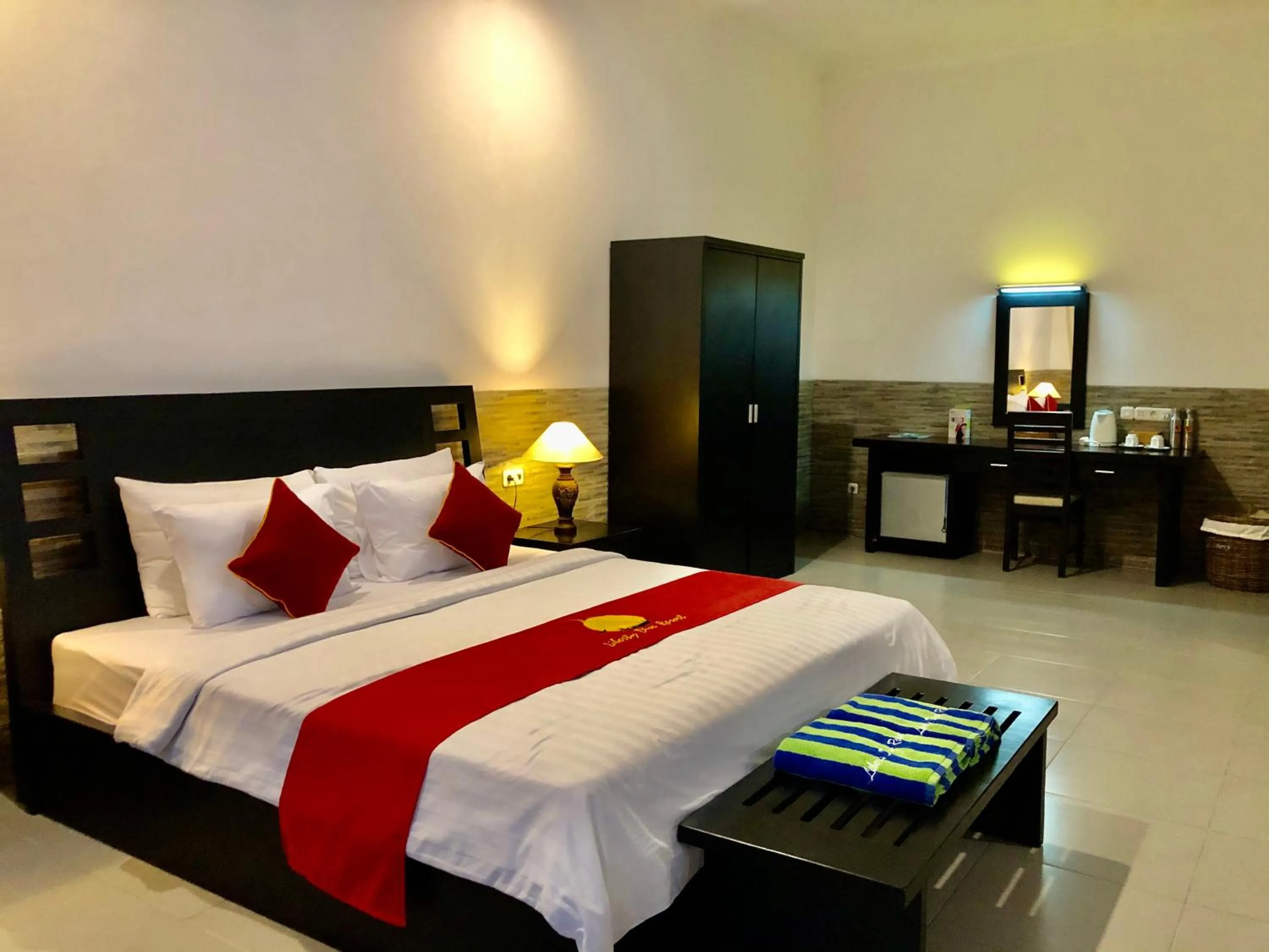 Bed in Liberty Dive Resort