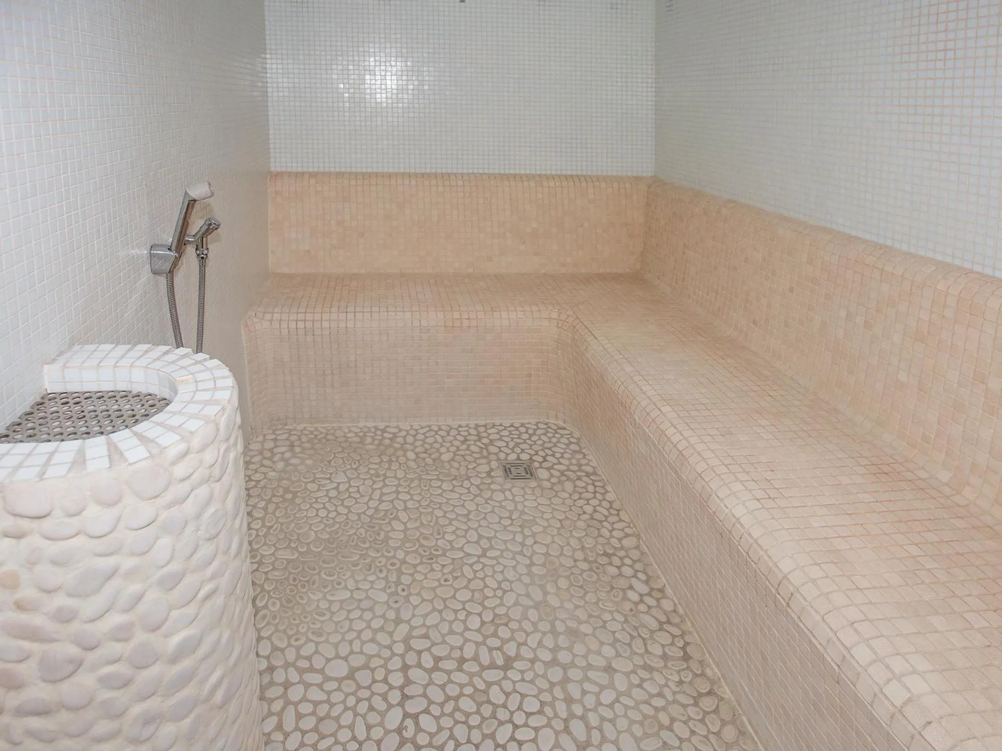 Steam room in DORMERO Hotel Bargenturm Lüneburg