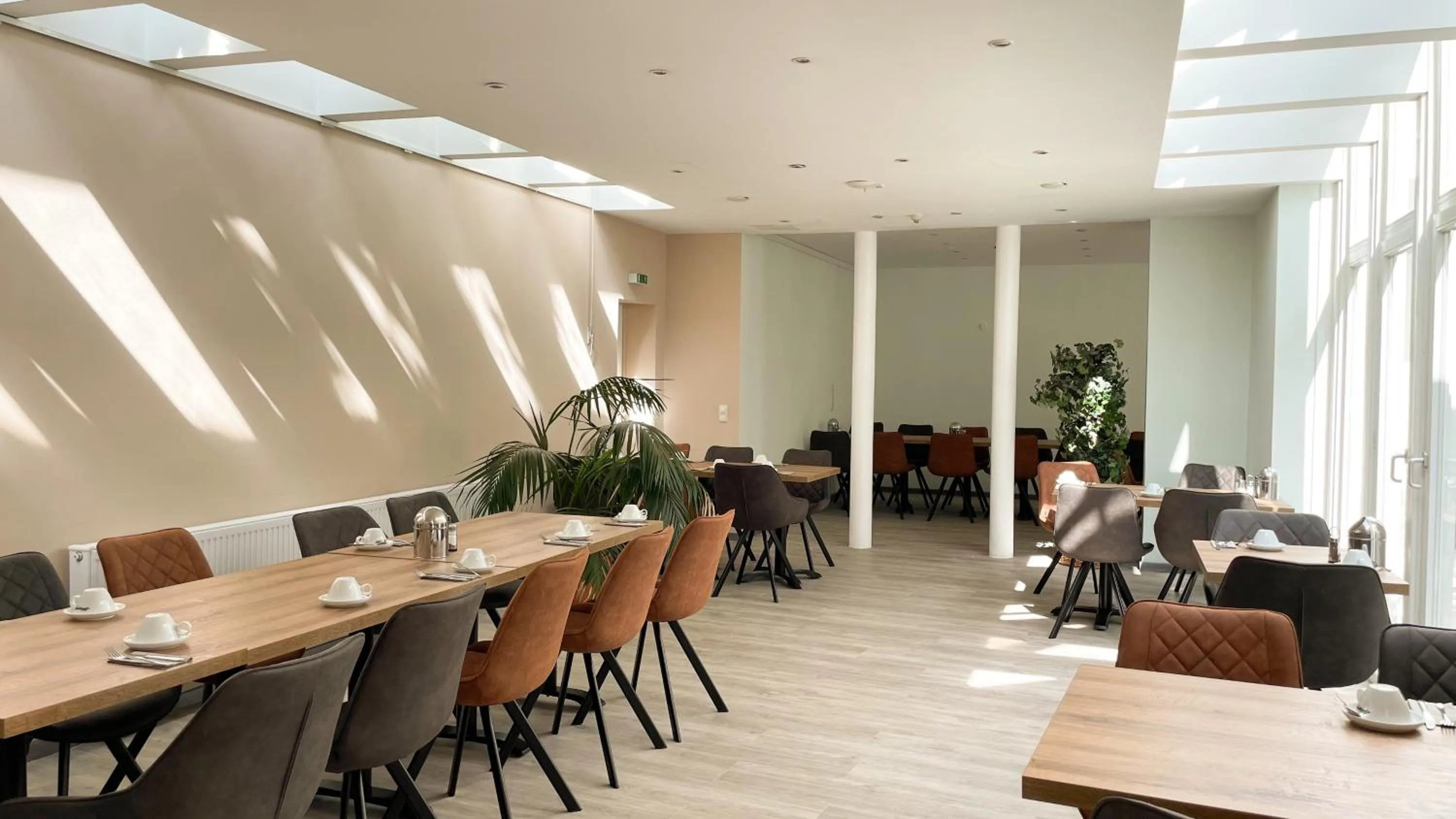 Restaurant/places to eat in DORMERO Hotel Bargenturm Lüneburg