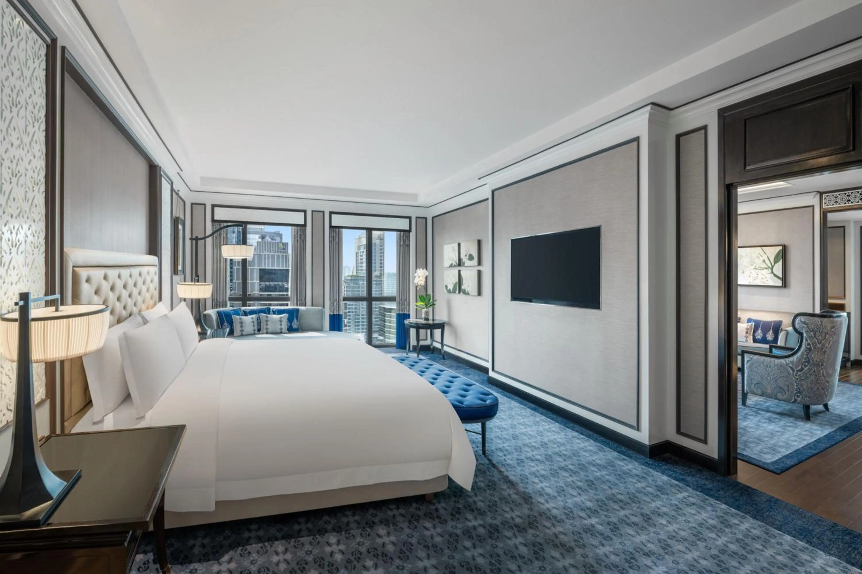 Bedroom, Bed in The Athenee Hotel, a Luxury Collection Hotel, Bangkok