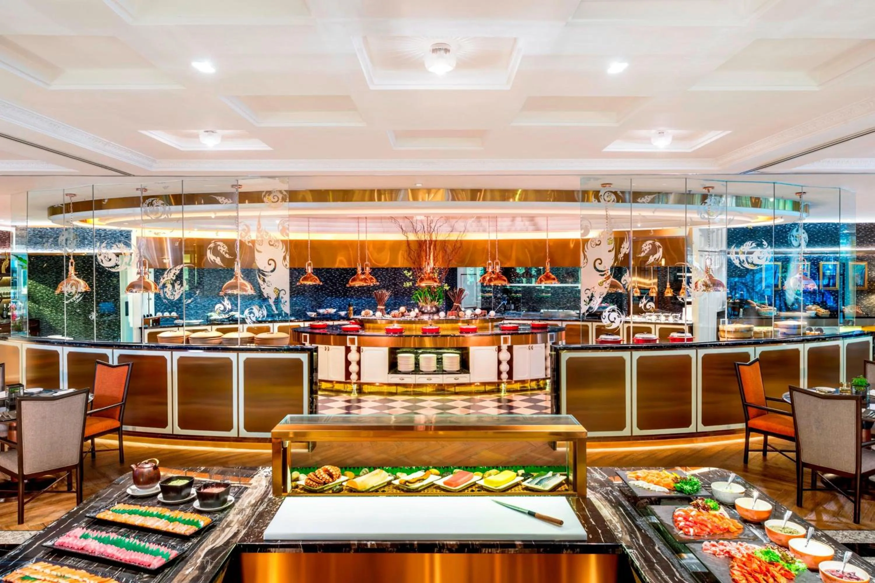 Kitchen or kitchenette in The Athenee Hotel, a Luxury Collection Hotel, Bangkok