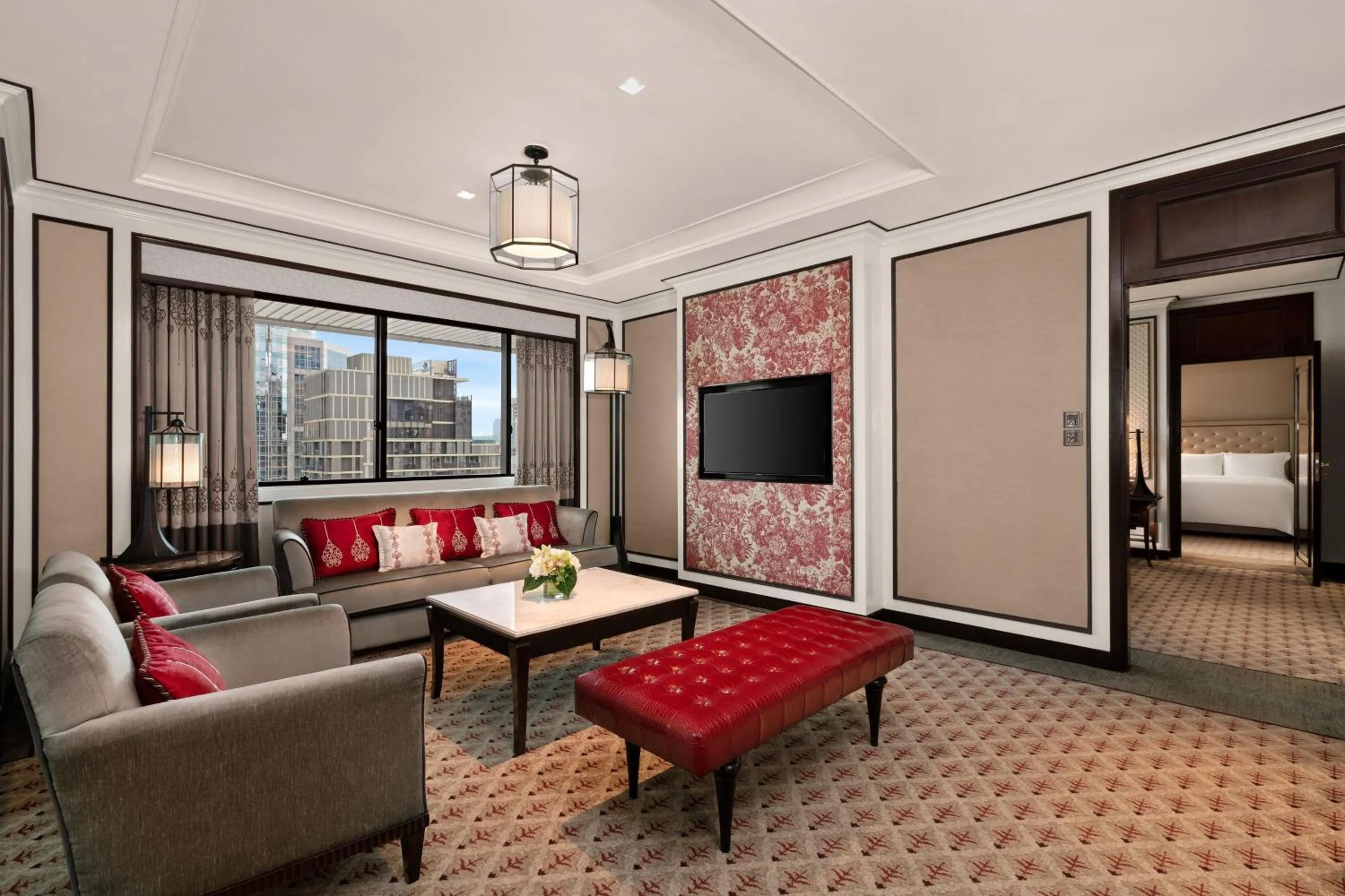 Living room, Bed in The Athenee Hotel, a Luxury Collection Hotel, Bangkok