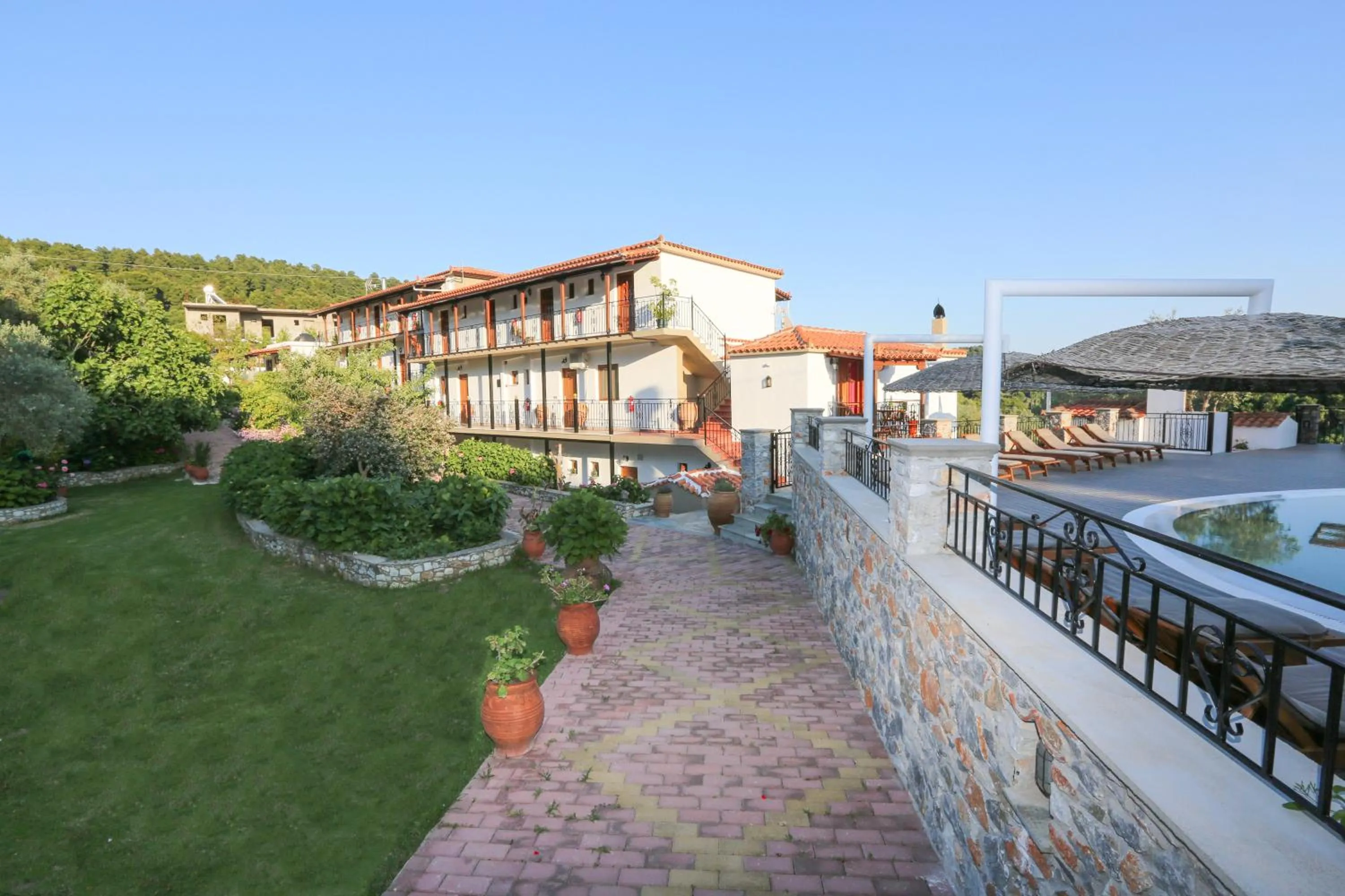 Facade/entrance in Skiathos Argento