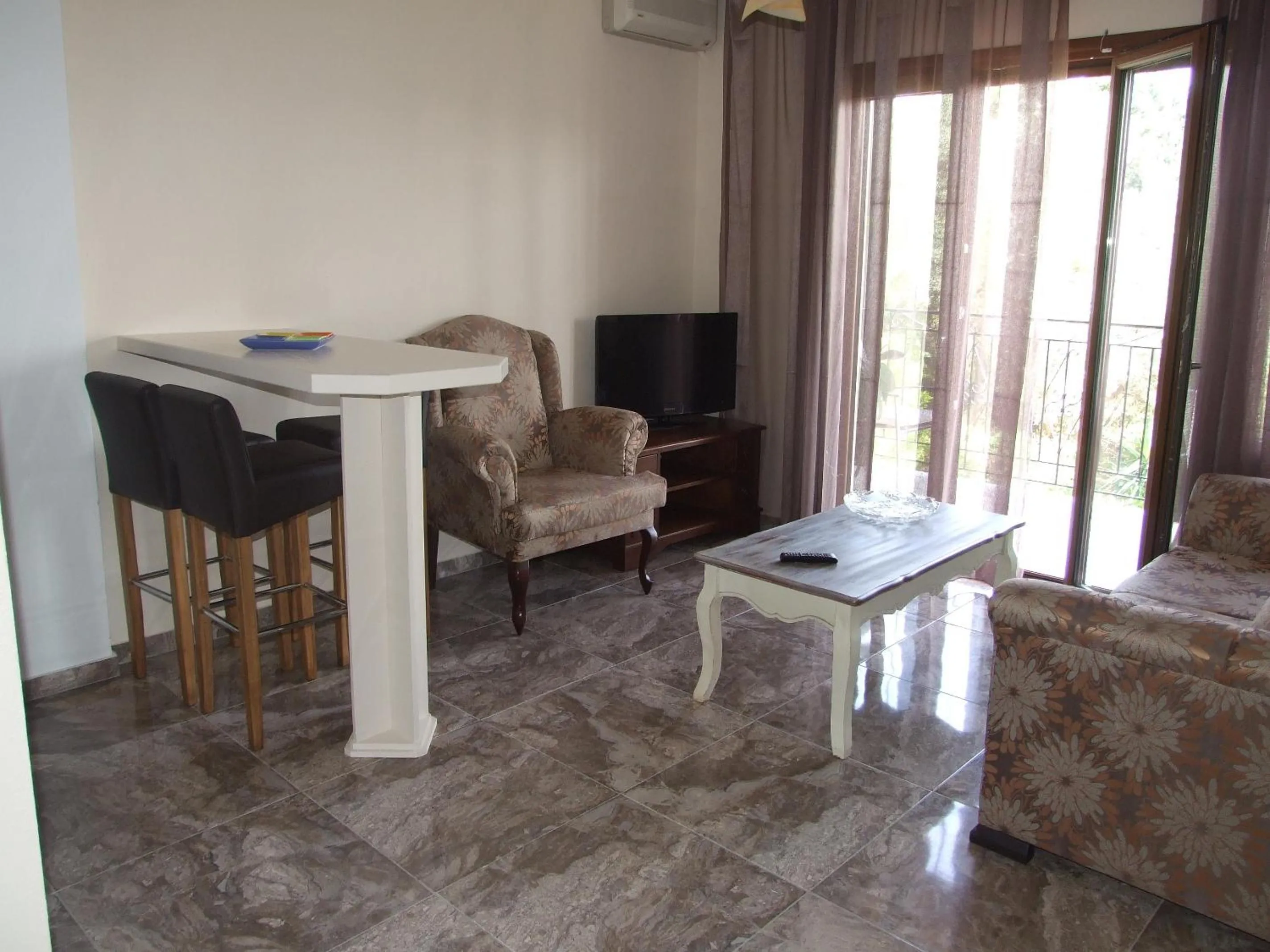 Living room in Skiathos Argento