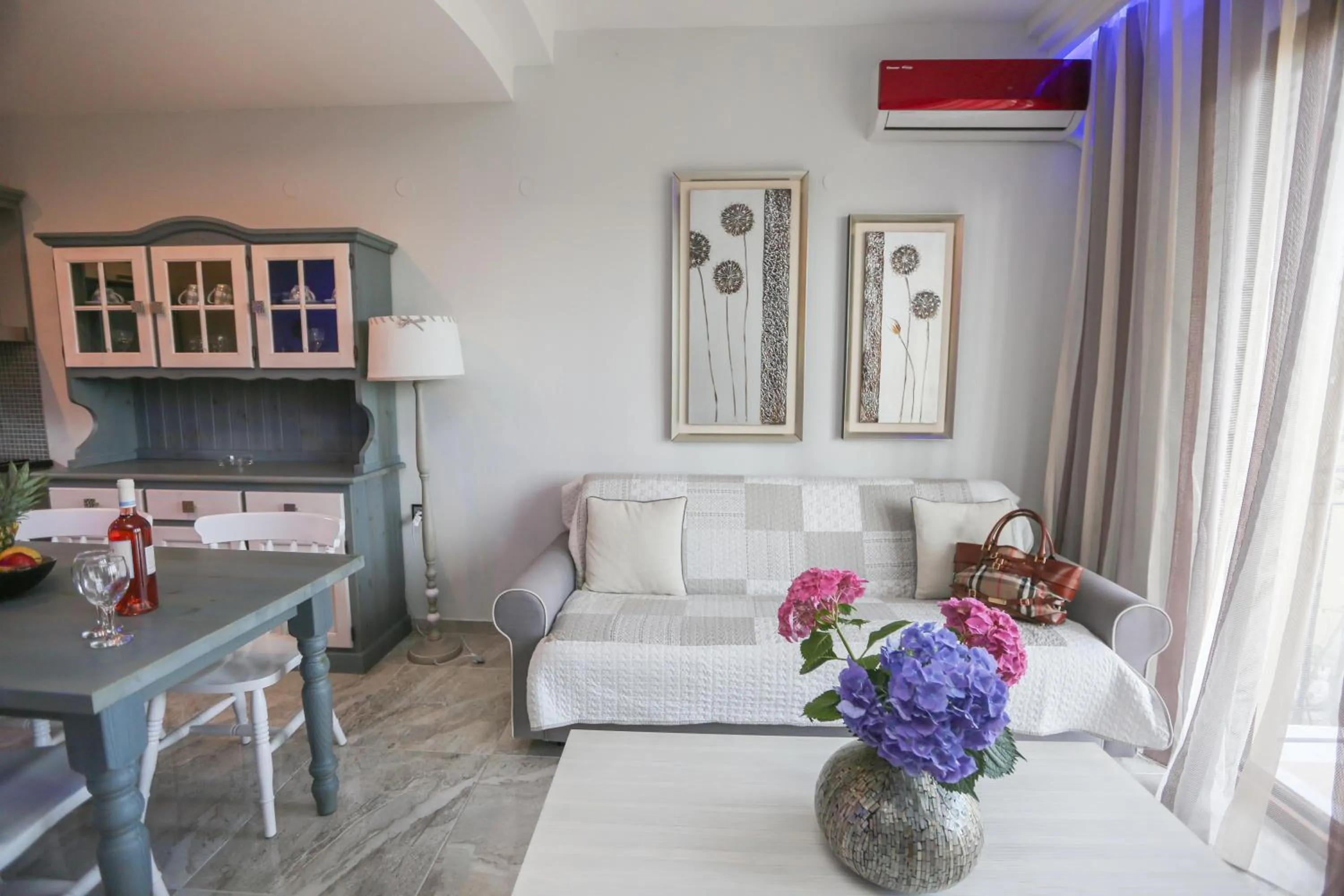 Living room in Skiathos Argento