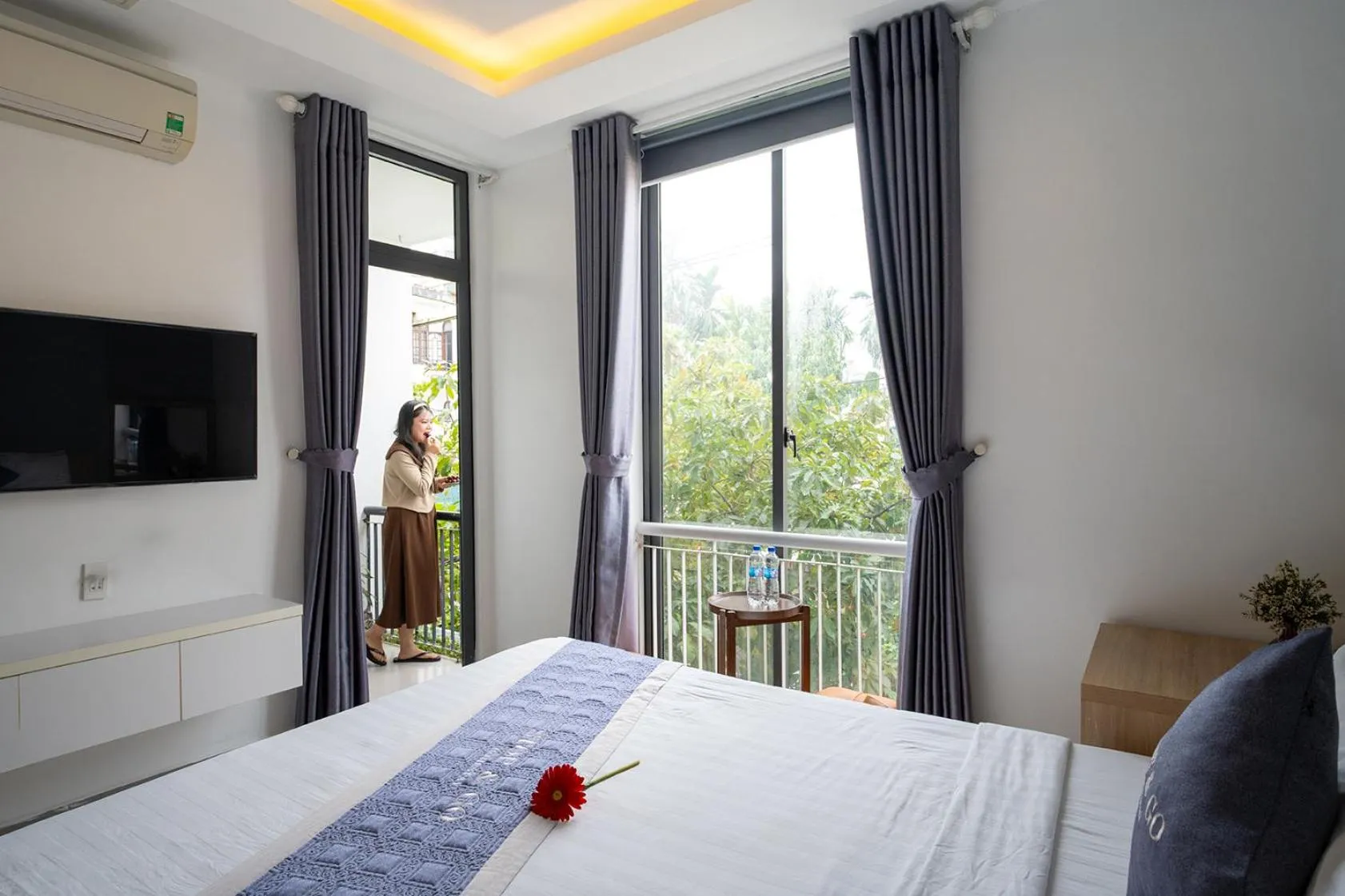 Bed in Stop and Go Boutique Homestay Hue