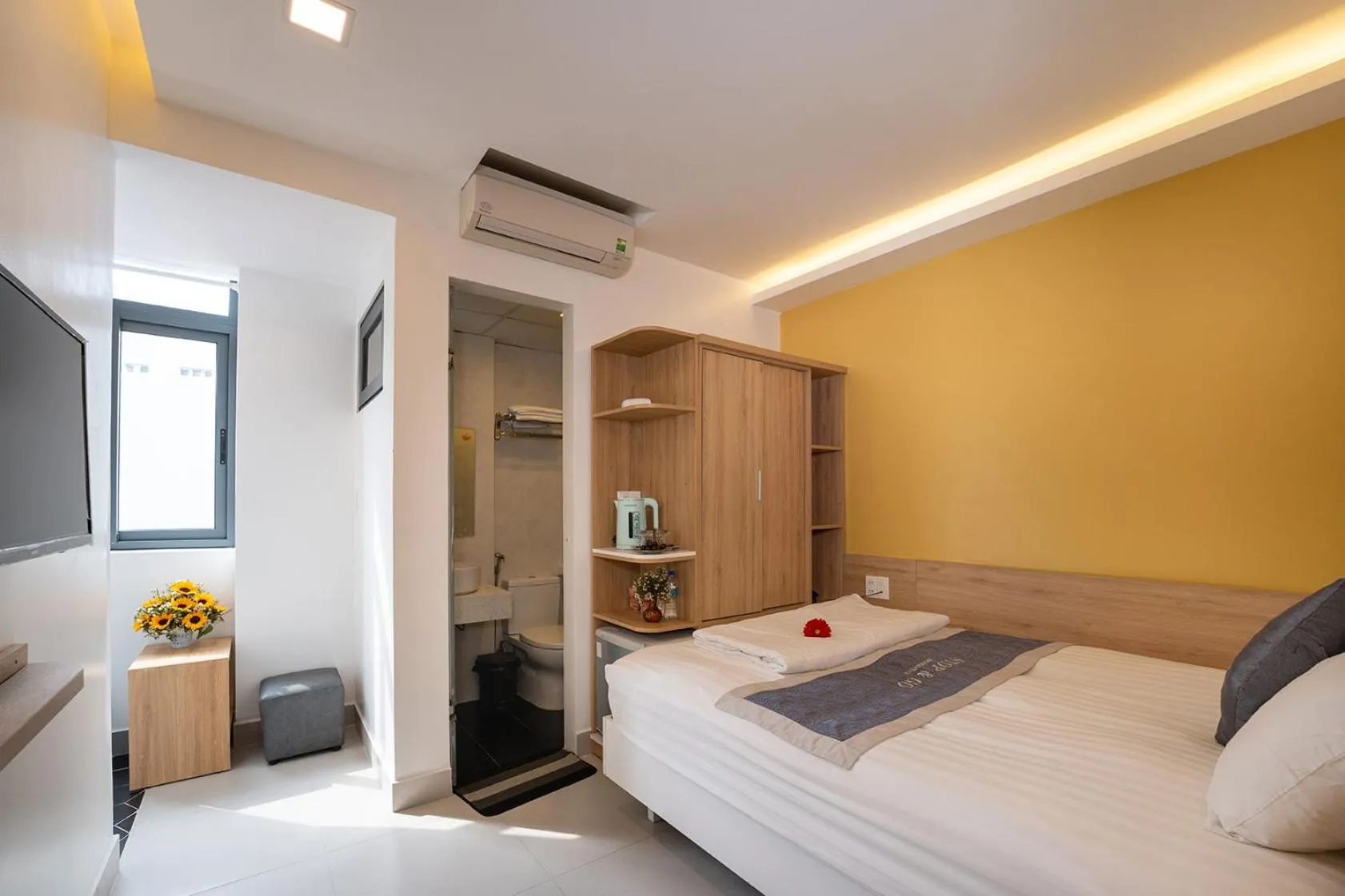 Bed in Stop and Go Boutique Homestay Hue