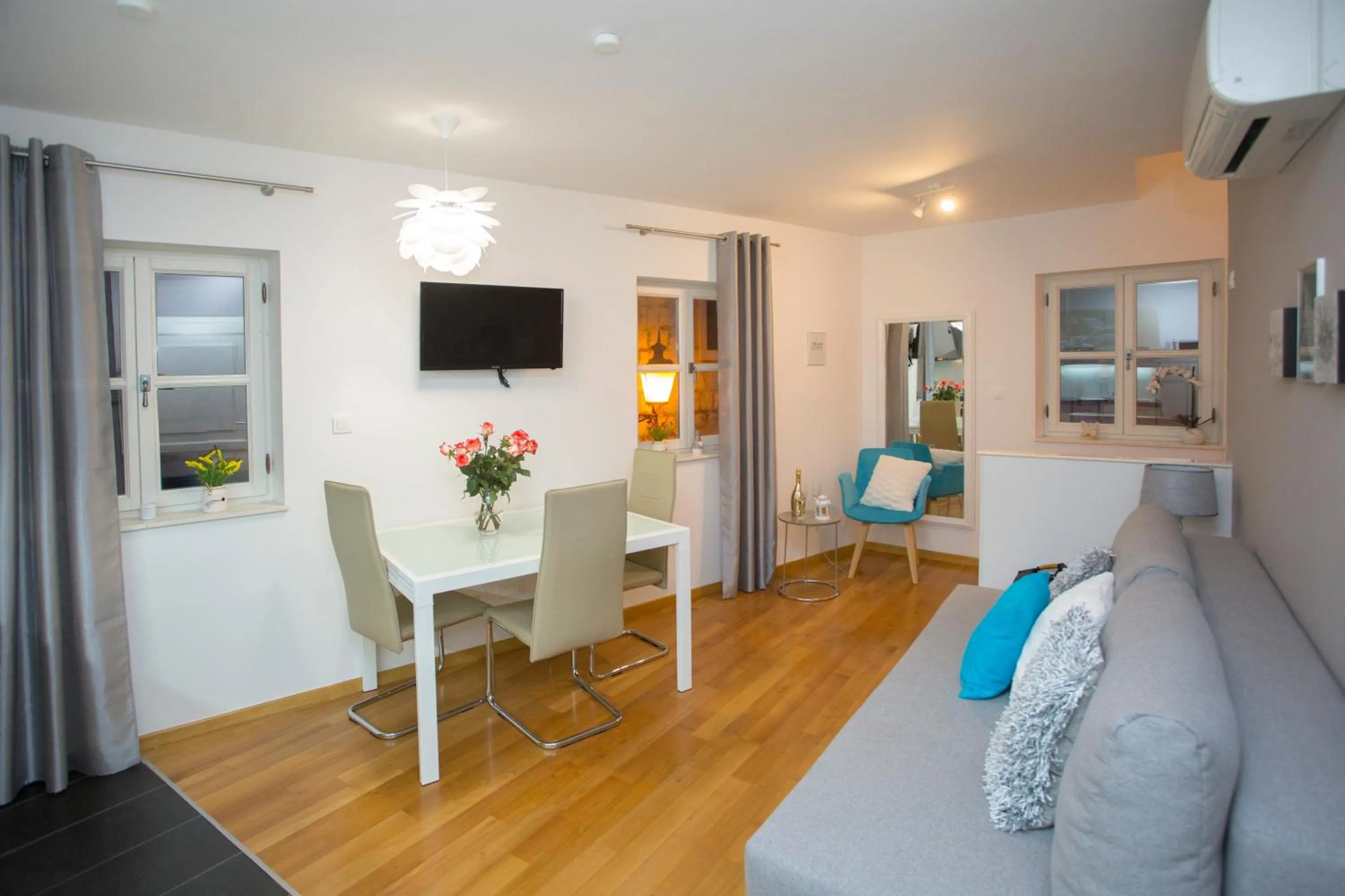 Kitchen or kitchenette in Villa Daky