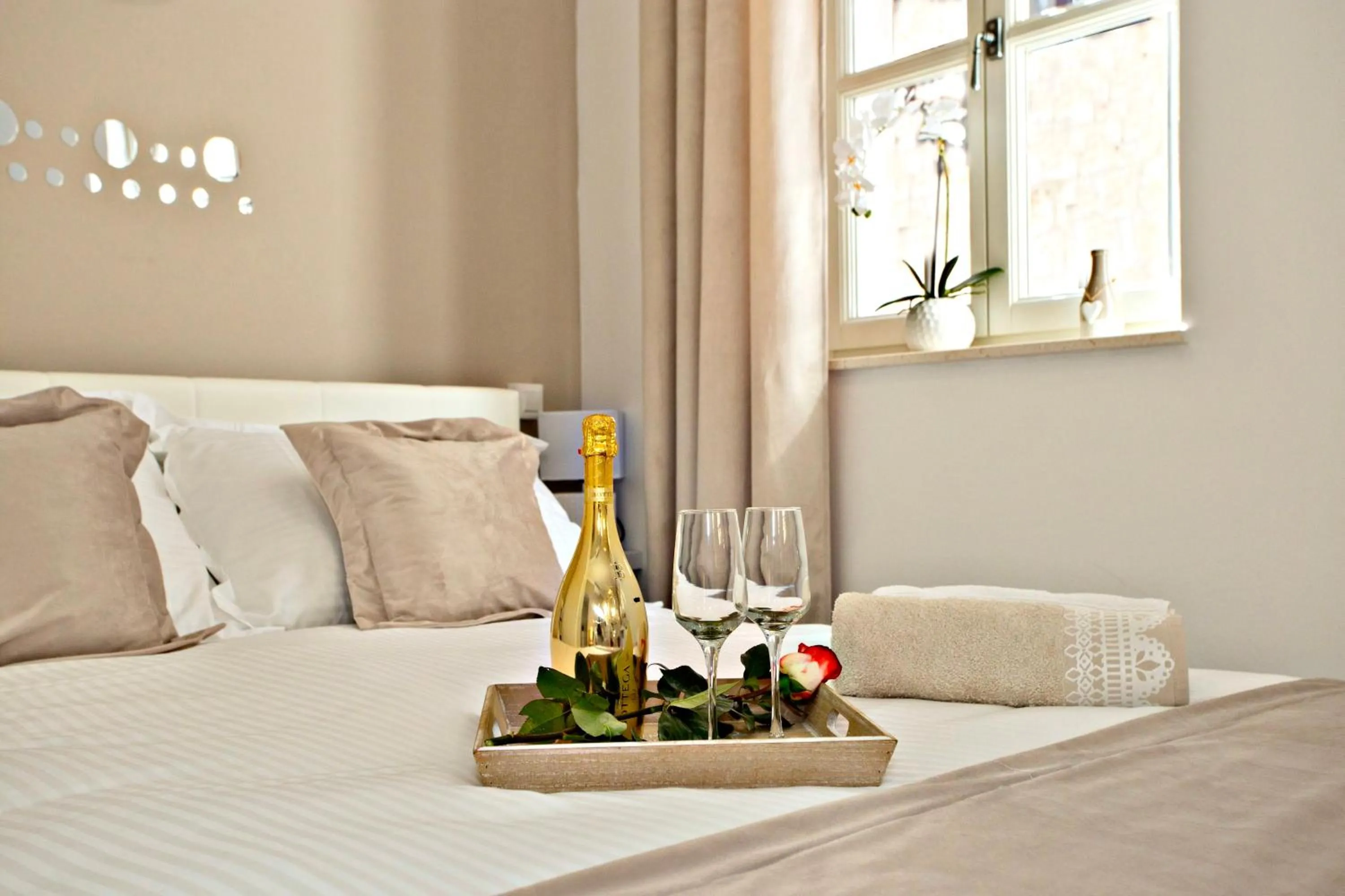 Bedroom, Bed in Villa Daky